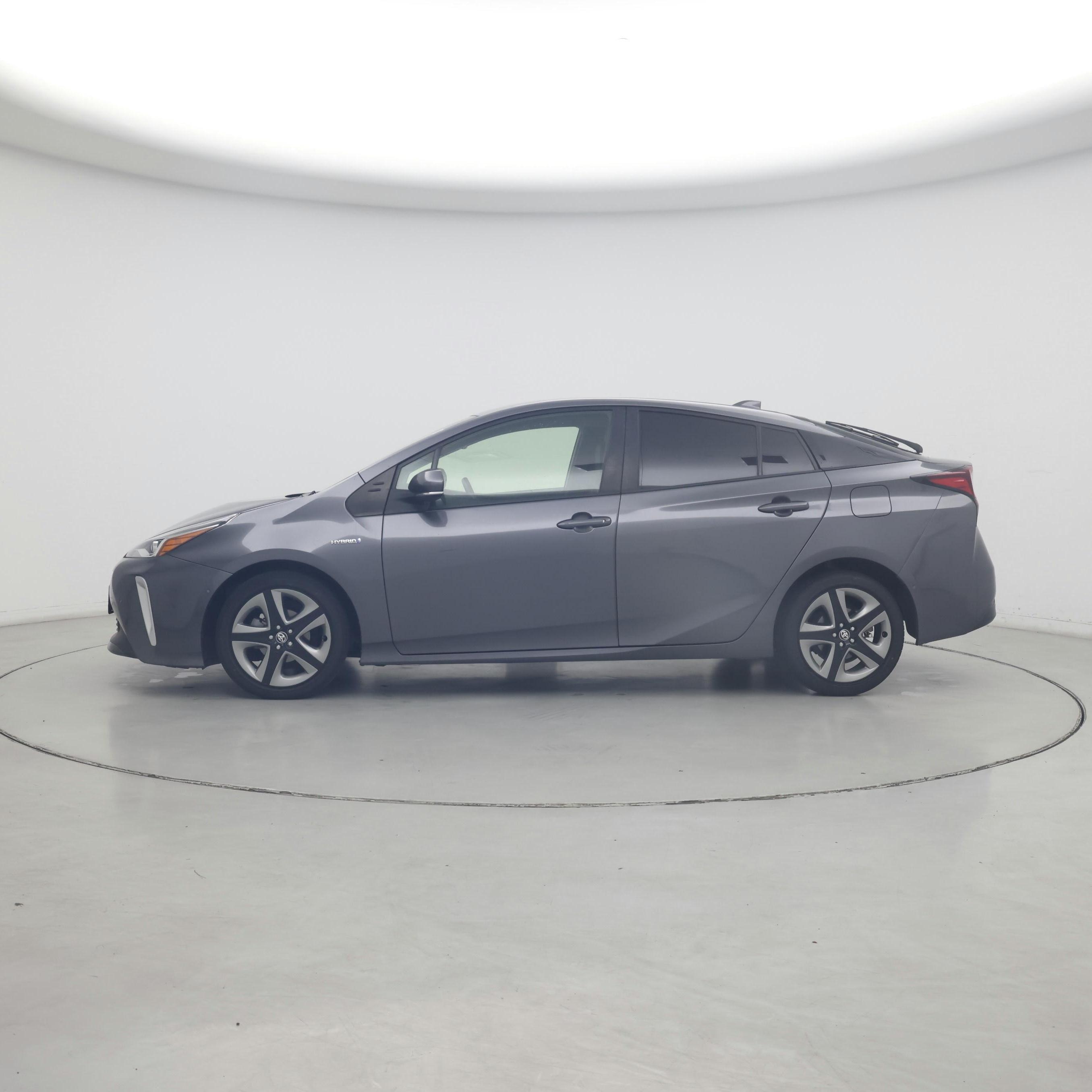 Thumbnail: 2022 Toyota Prius - 3