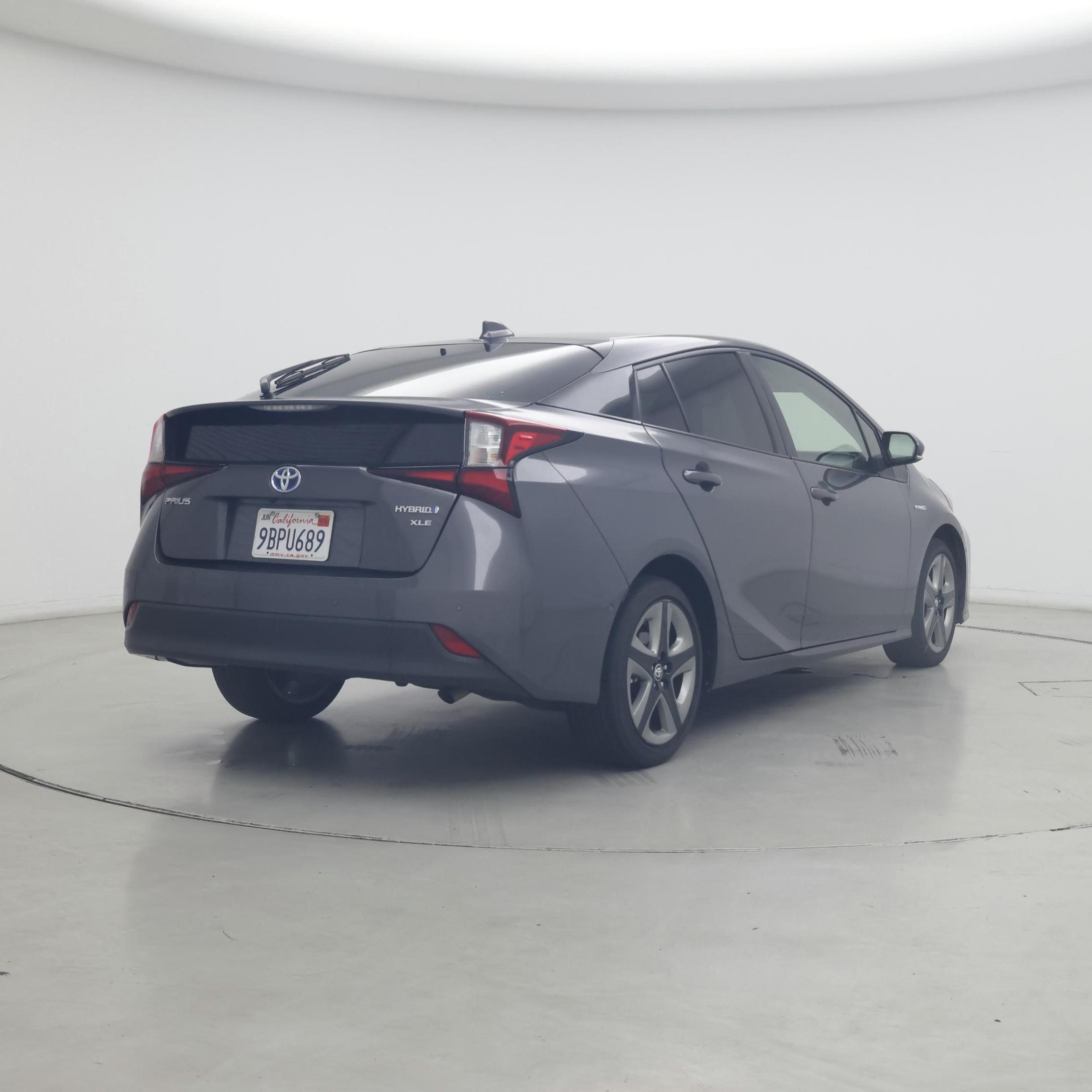 Thumbnail: 2022 Toyota Prius - 8