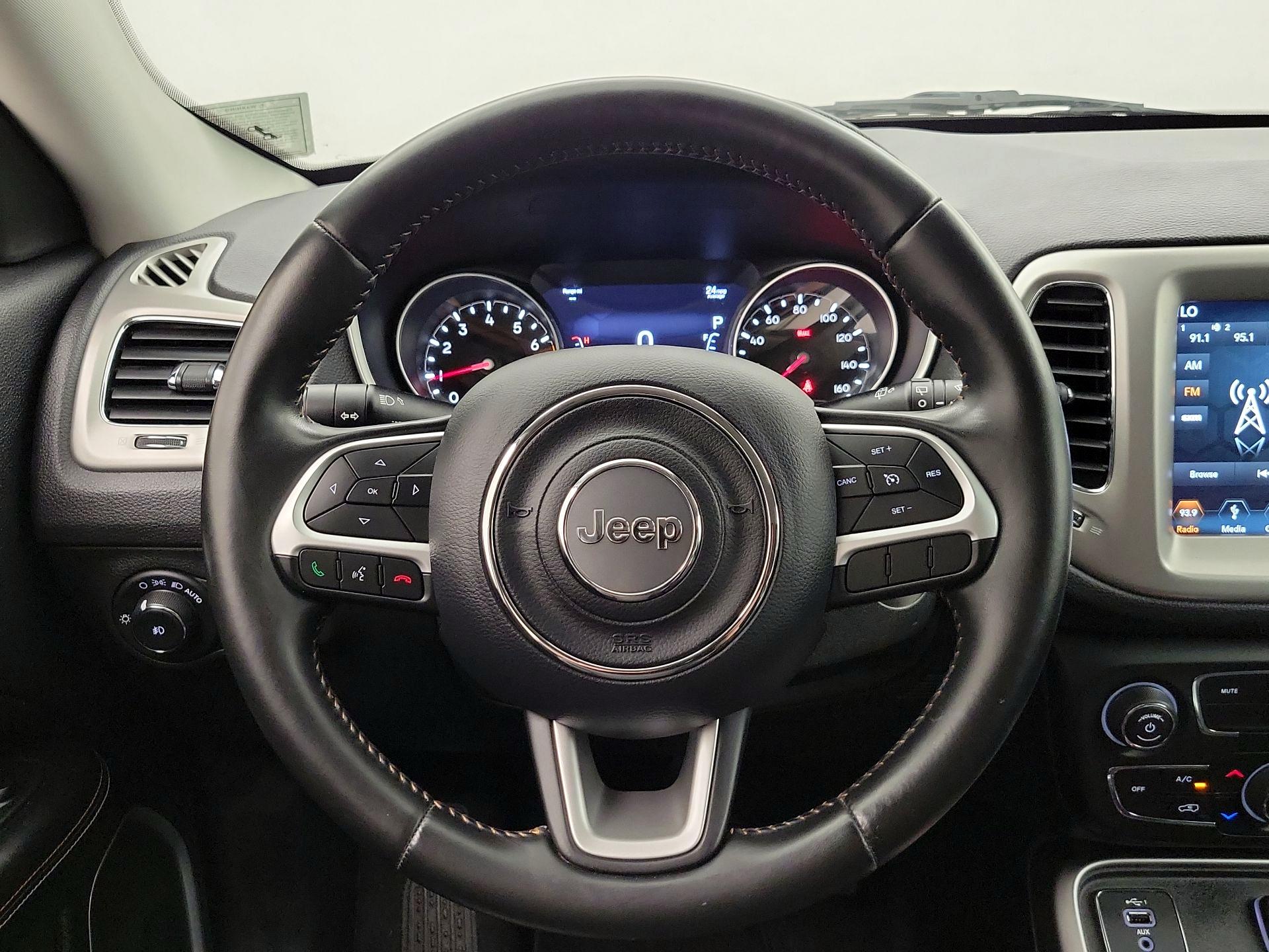 Thumbnail: 2019 Jeep Compass - 10