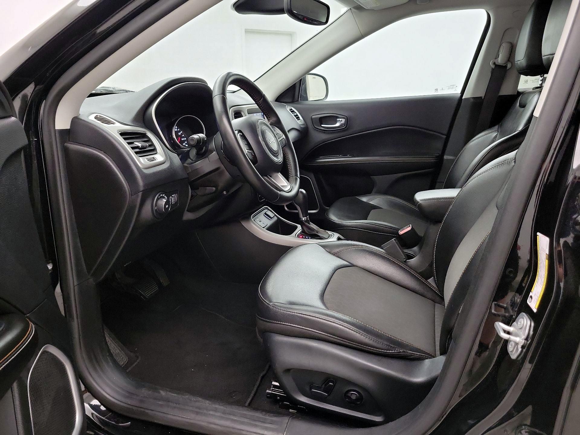 Thumbnail: 2019 Jeep Compass - 11