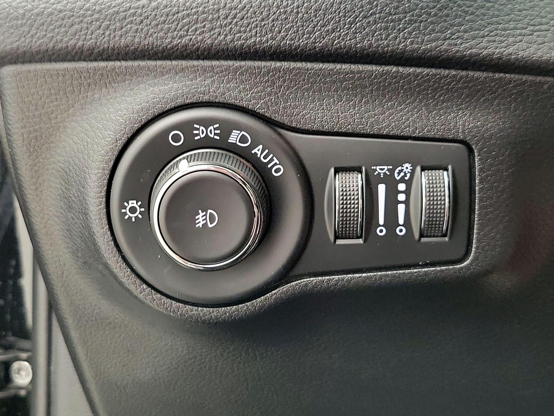 Thumbnail: 2019 Jeep Compass - 13