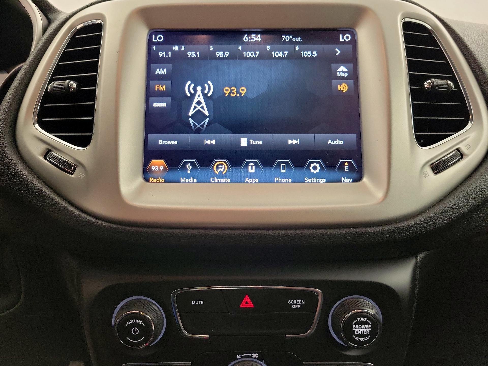 Thumbnail: 2019 Jeep Compass - 15