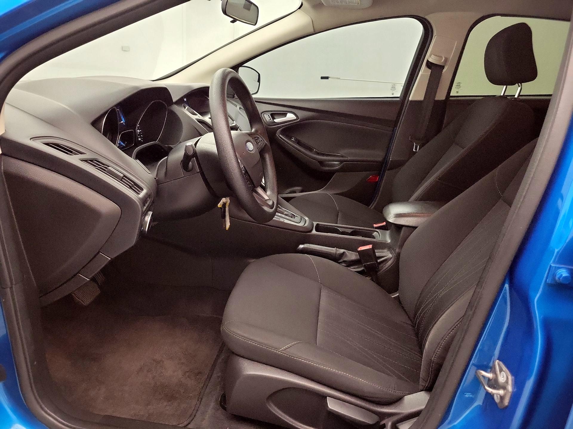 Thumbnail: 2016 Ford Focus - 11