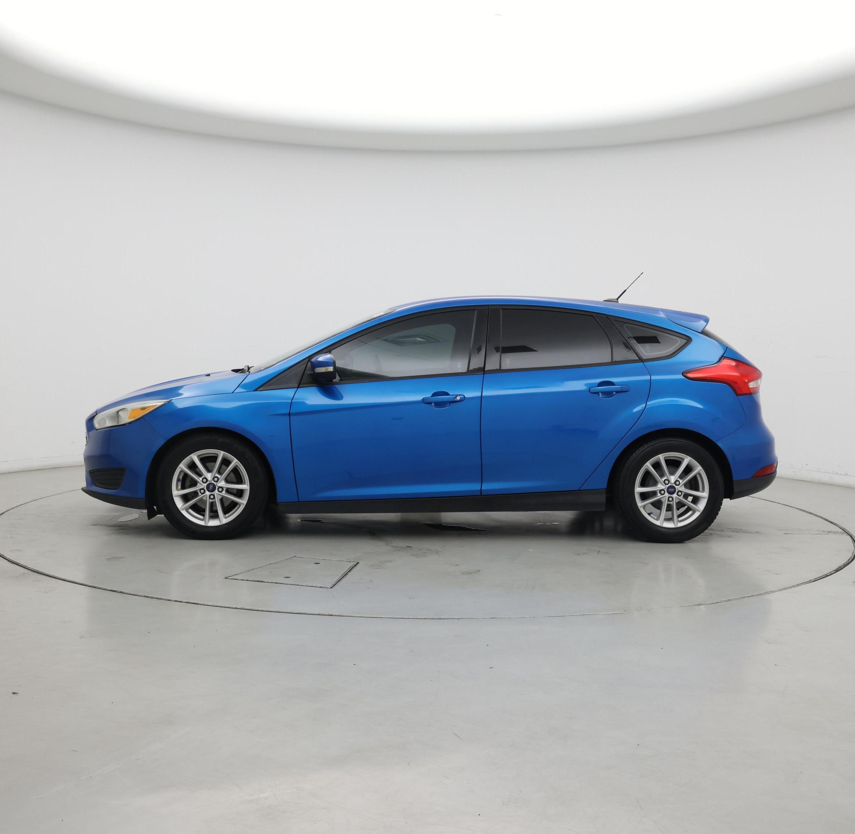 Thumbnail: 2016 Ford Focus - 3