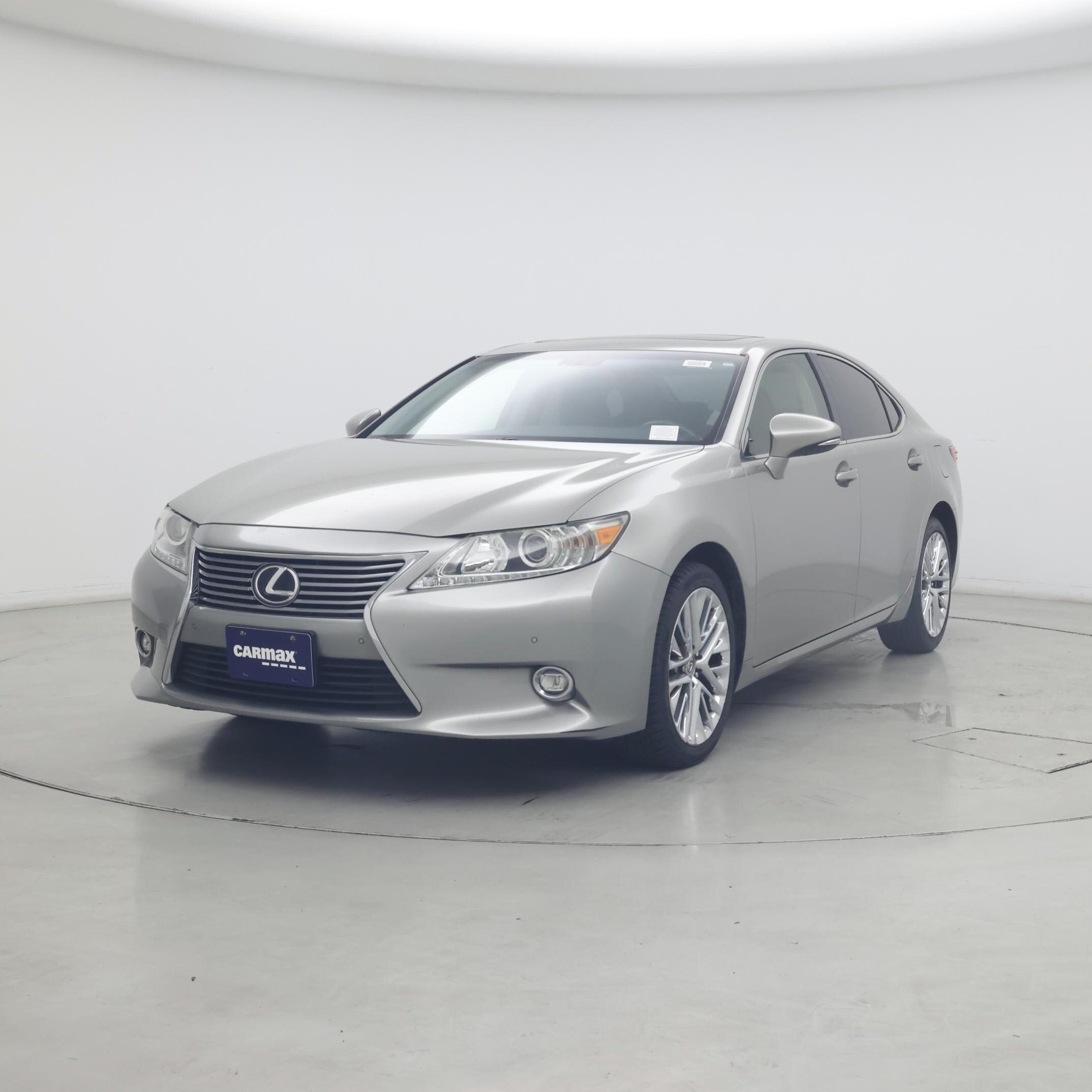 Thumbnail: 2015 Lexus ES - 4