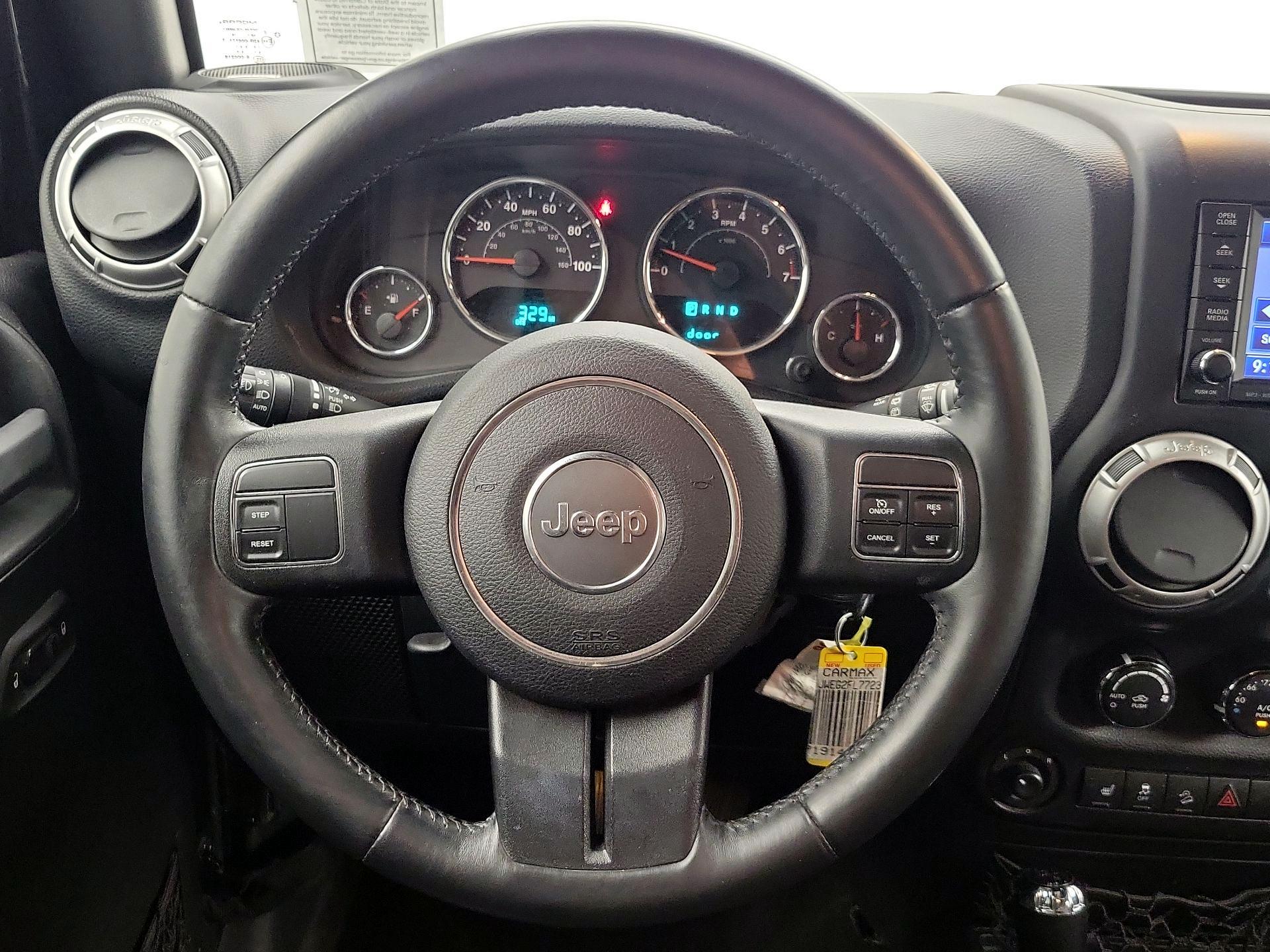 Thumbnail: 2015 Jeep Wrangler - 10