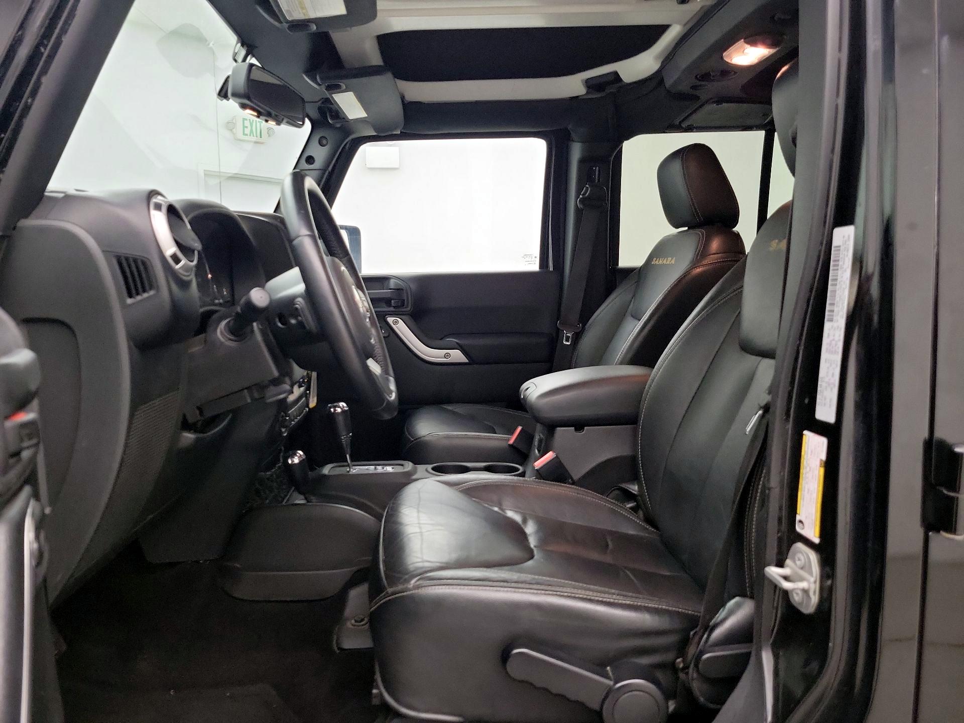 Thumbnail: 2015 Jeep Wrangler - 11
