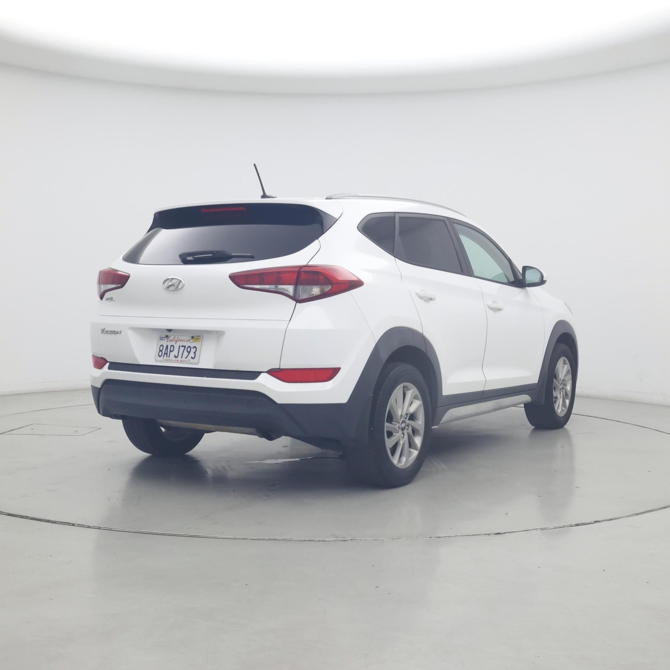 Thumbnail: 2017 Hyundai Tucson - 8