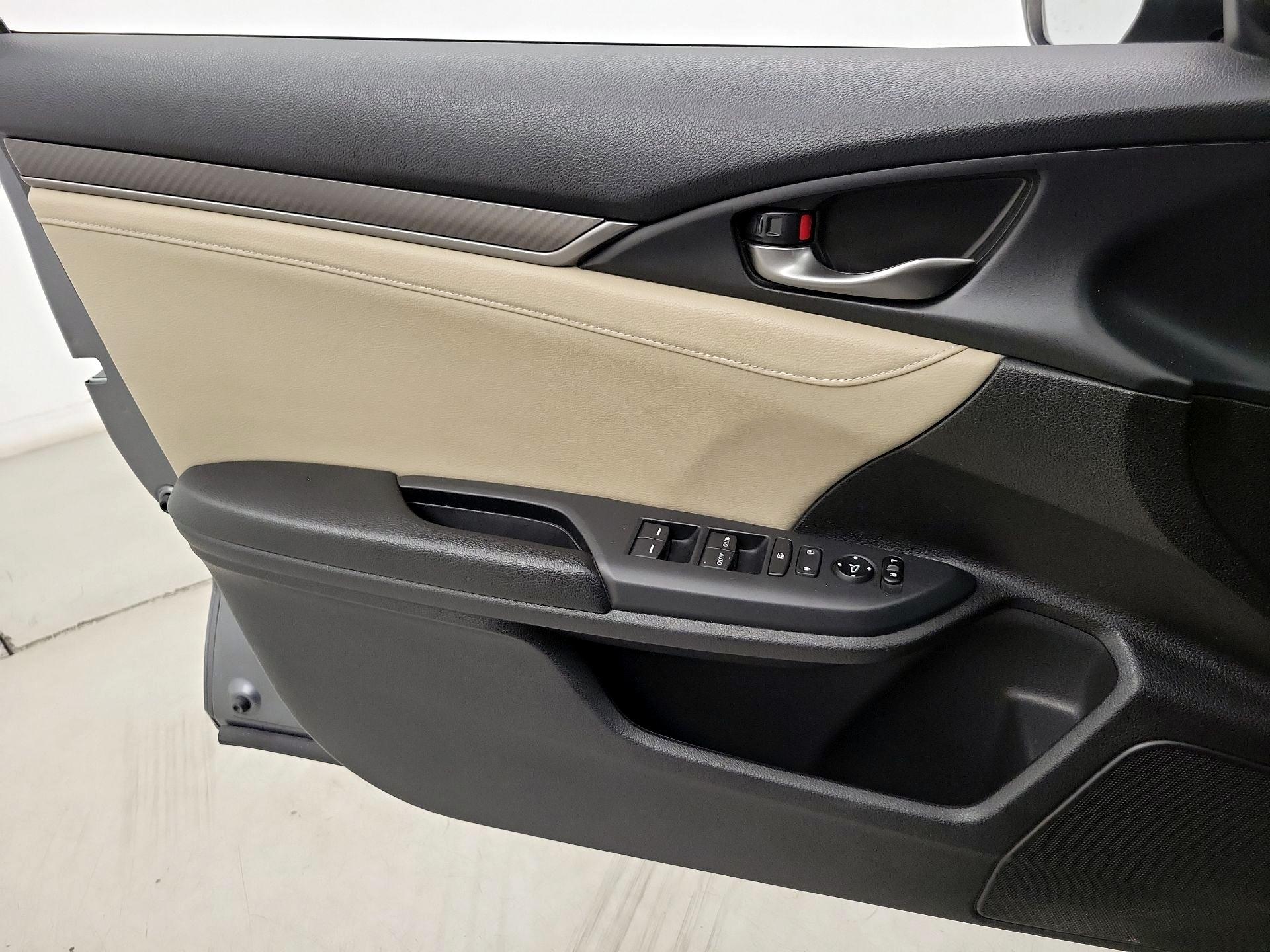Thumbnail: 2018 Honda Civic - 12
