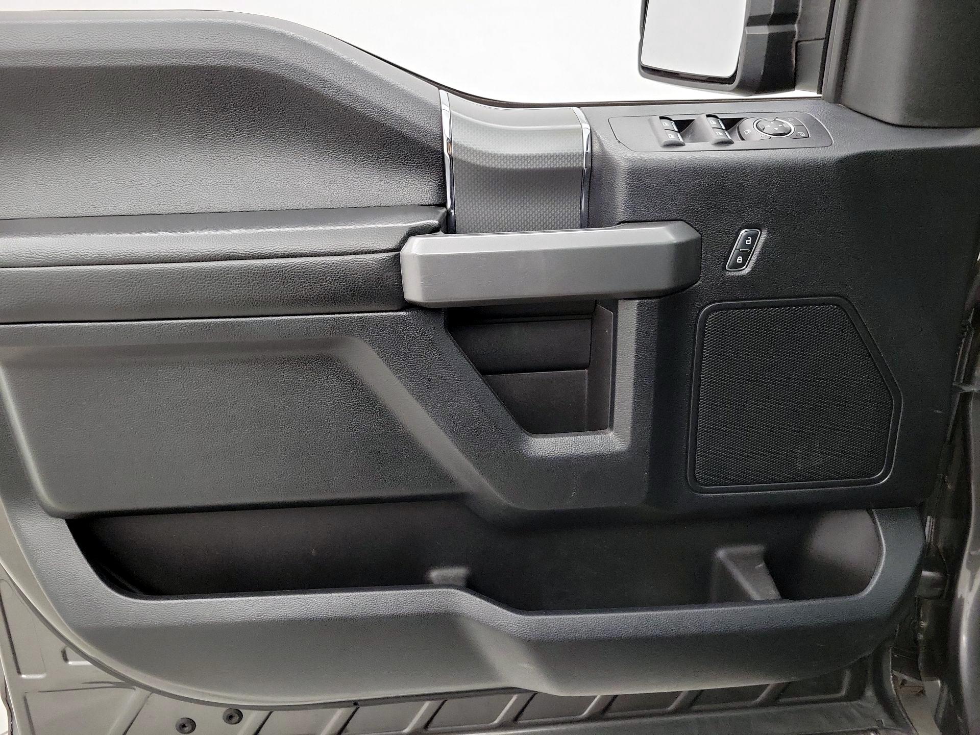 Thumbnail: 2016 Ford F-150 - 12