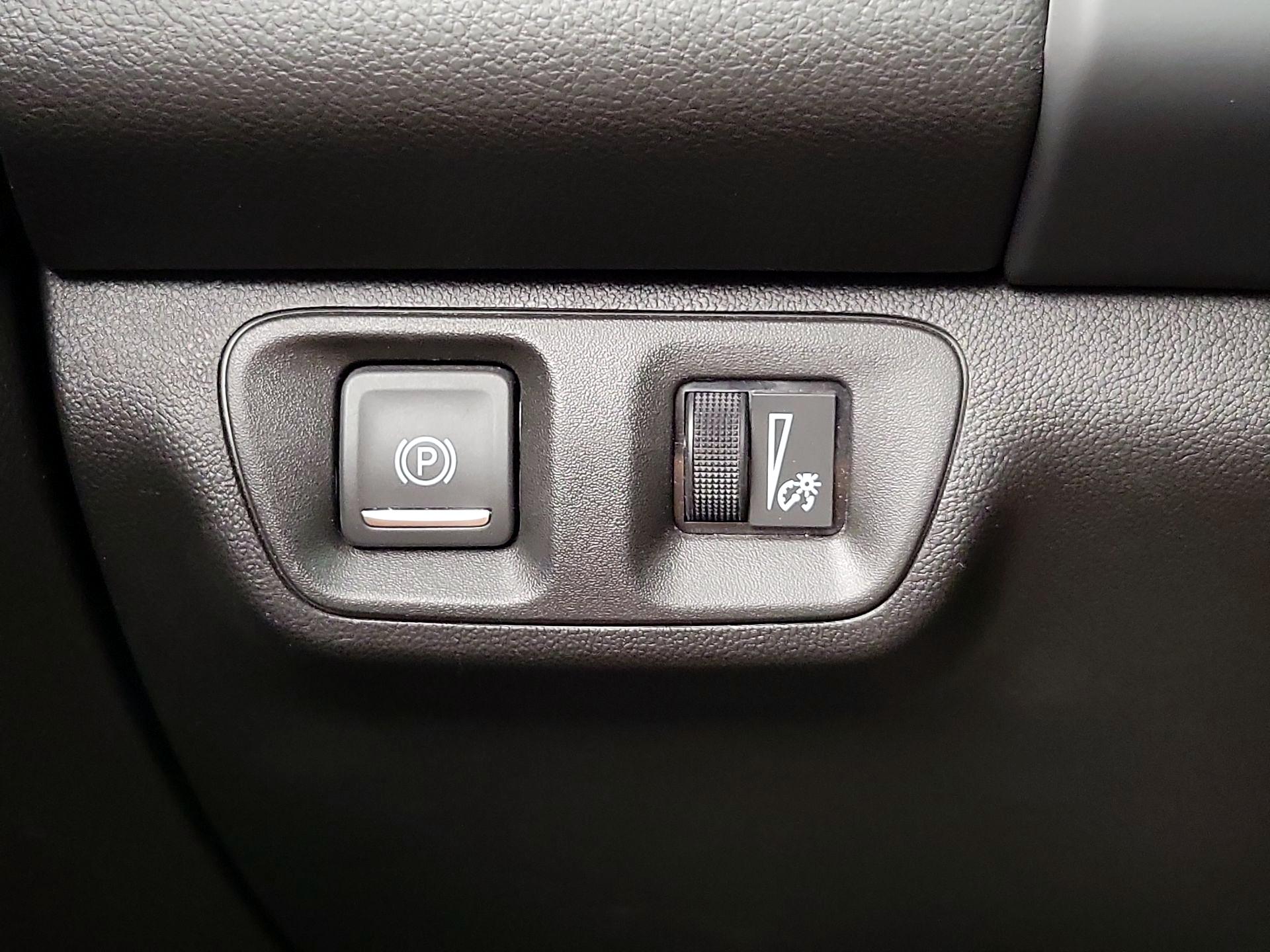Thumbnail: 2023 GMC Acadia - 13