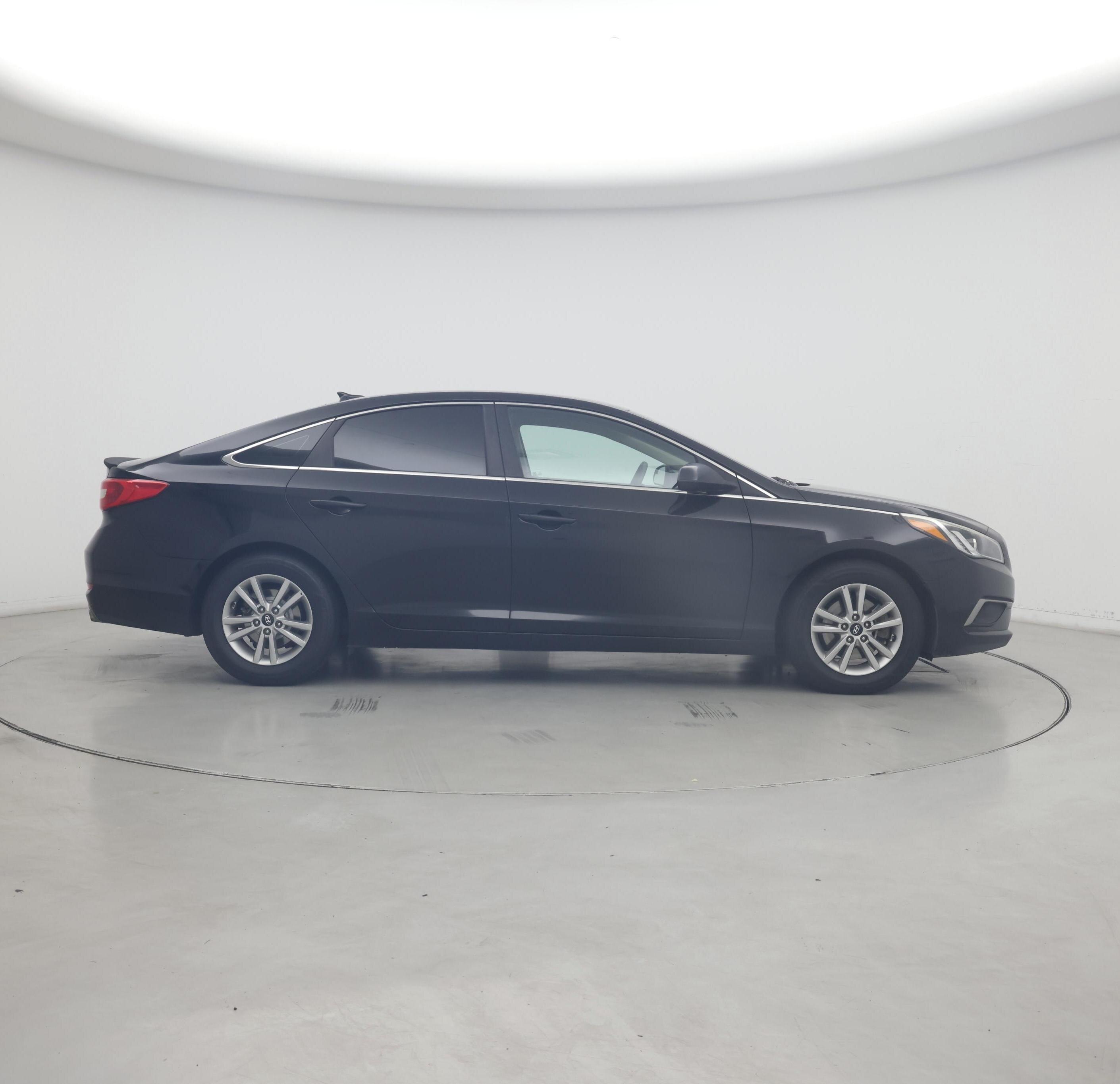Thumbnail: 2017 Hyundai Sonata - 7