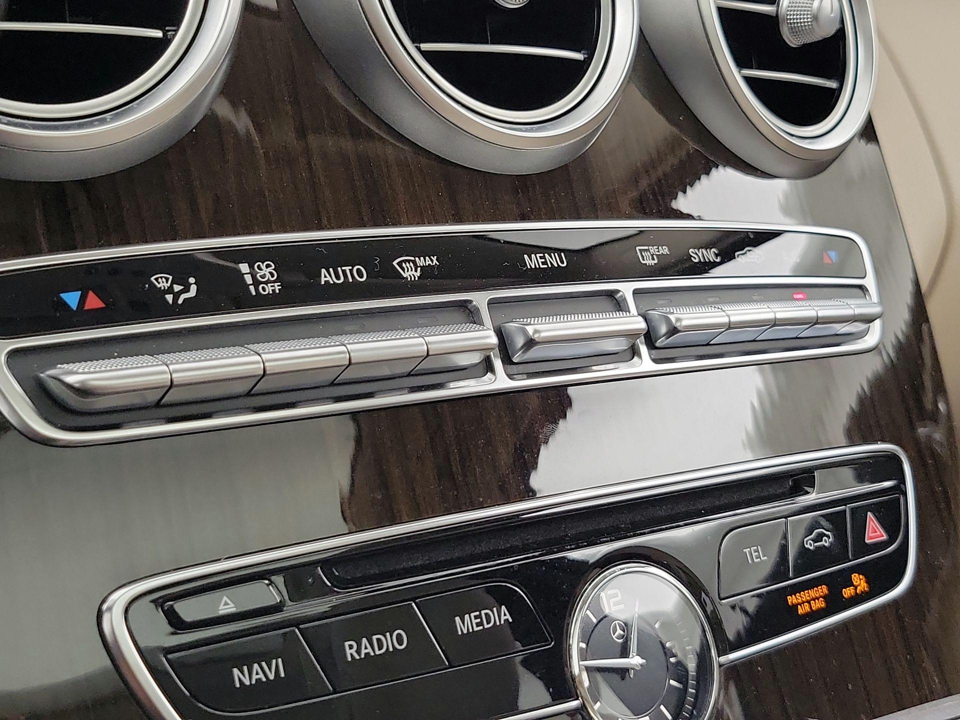 Thumbnail: 2018 Mercedes-Benz C-Class - 17