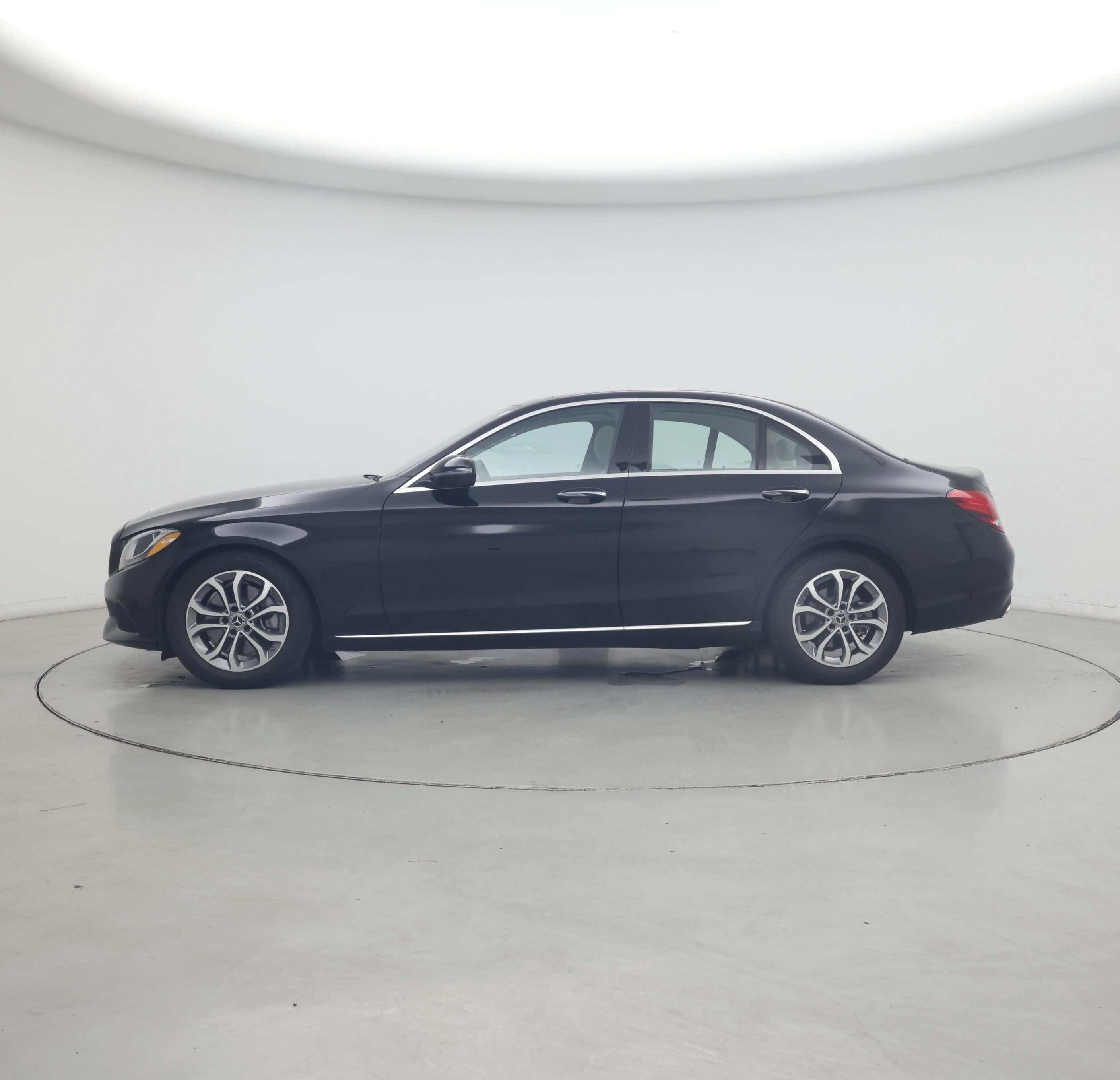 Thumbnail: 2018 Mercedes-Benz C-Class - 3