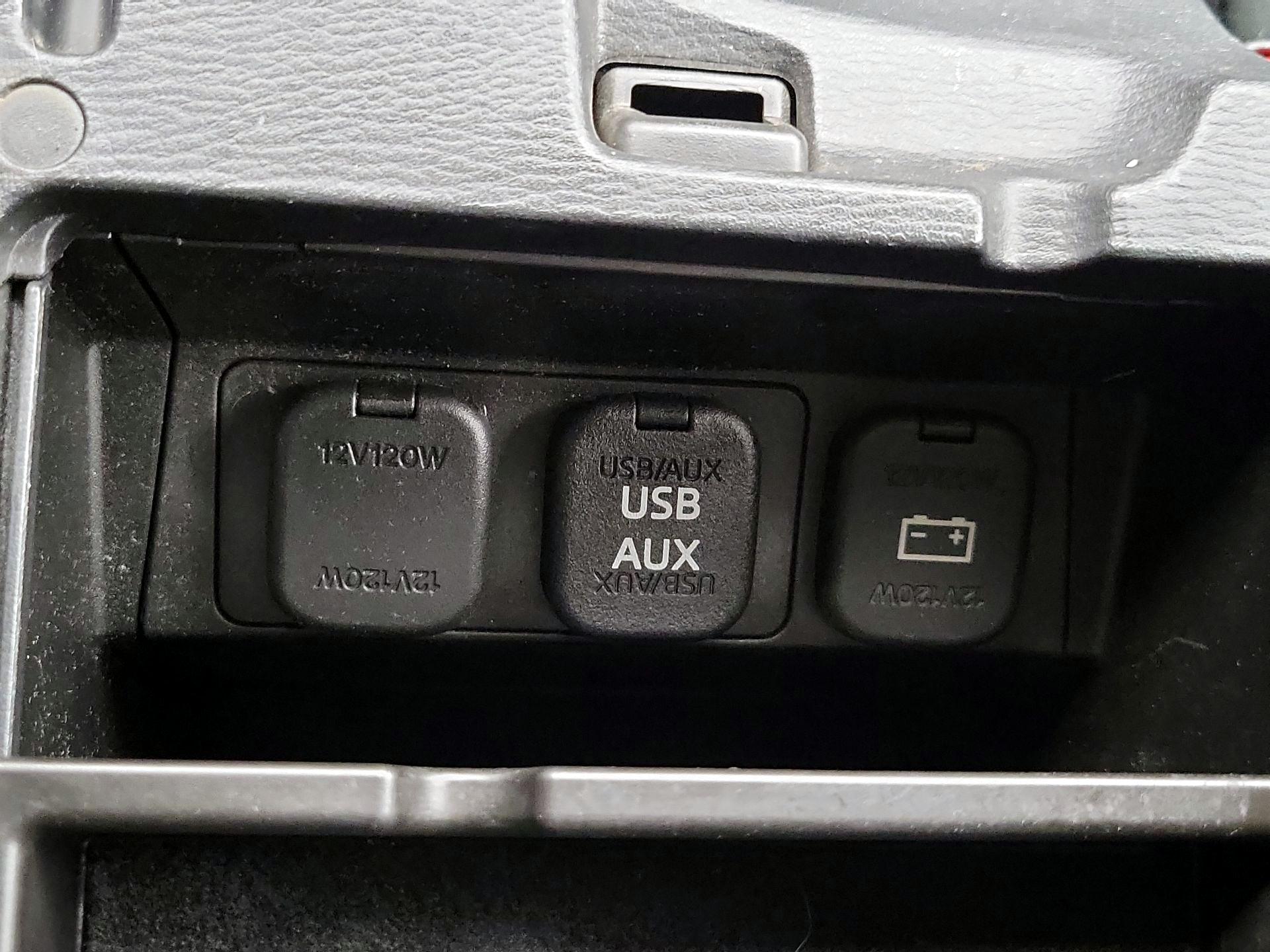 Thumbnail: 2014 Mazda Mazda3 - 17