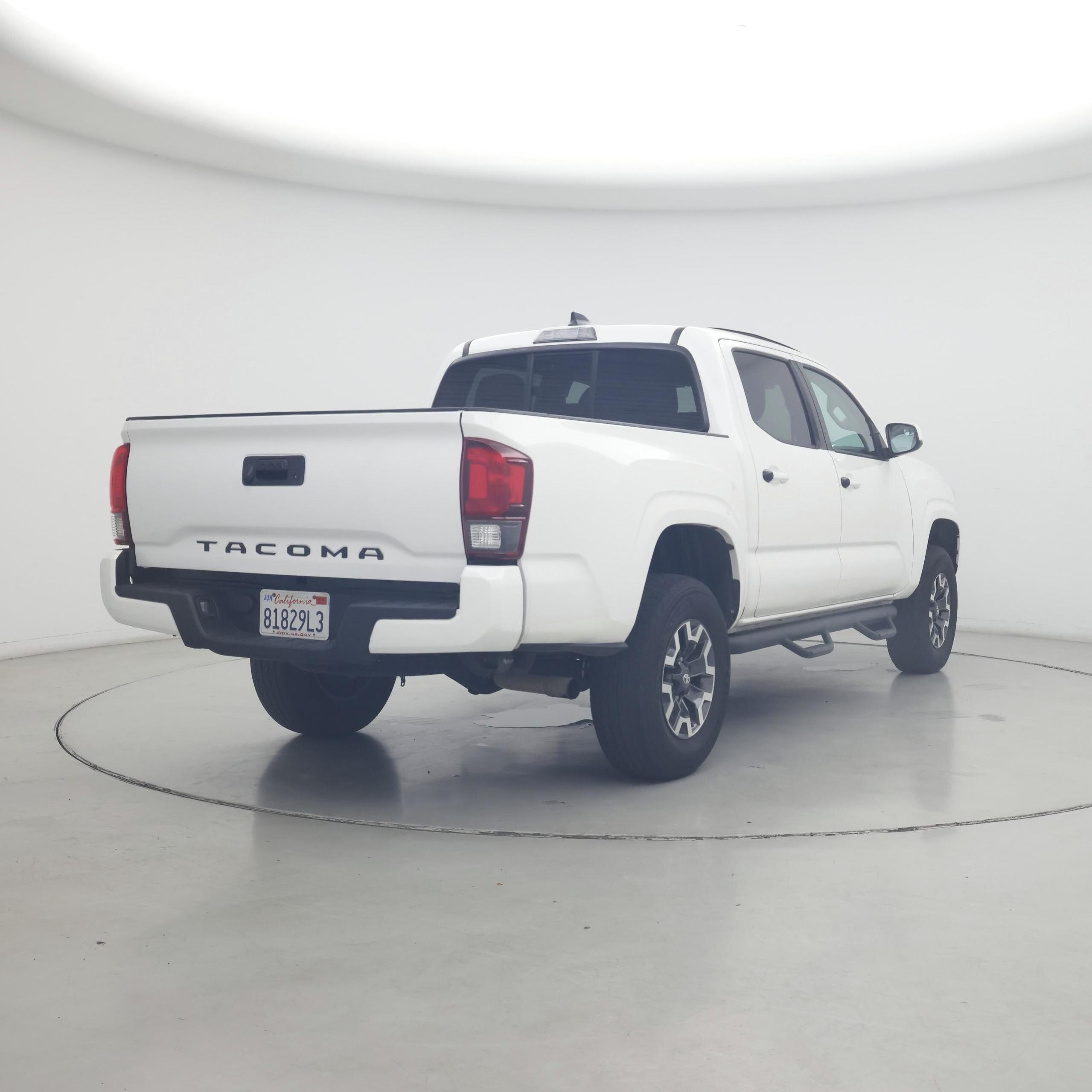 Thumbnail: 2022 Toyota Tacoma - 8