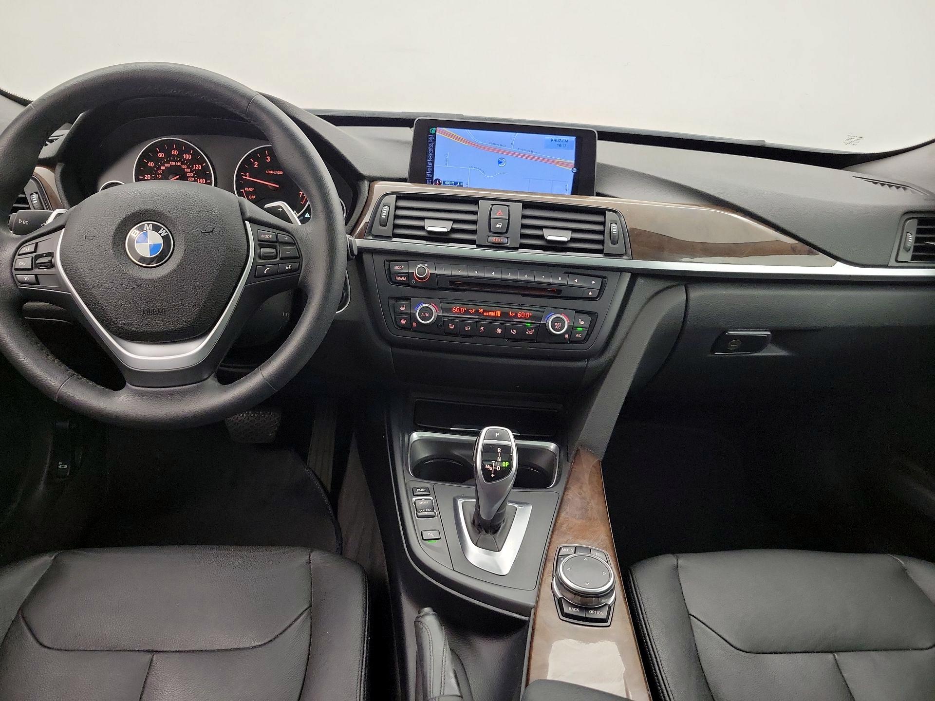 Thumbnail: 2015 BMW 3 Series - 9