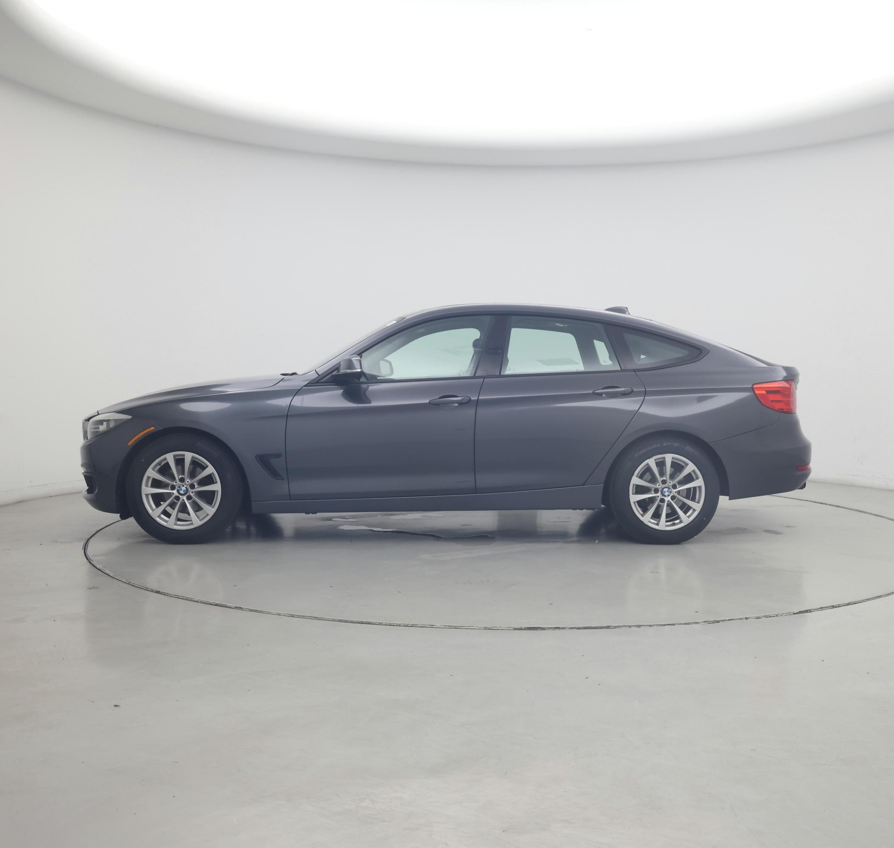Thumbnail: 2015 BMW 3 Series - 3