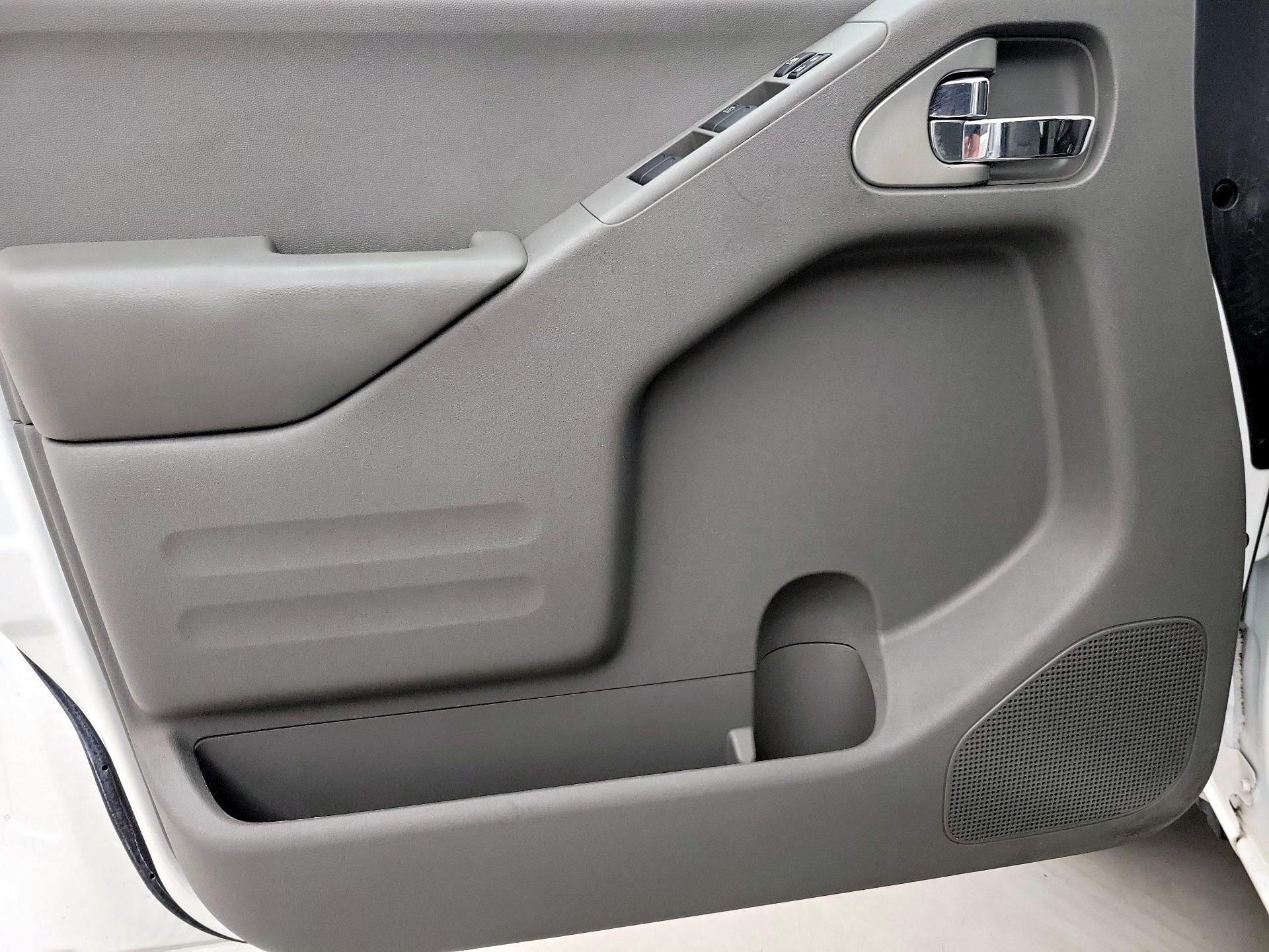 Thumbnail: 2016 Nissan Frontier - 12