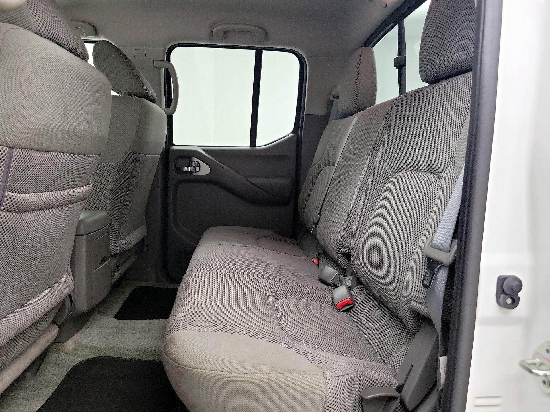 Thumbnail: 2016 Nissan Frontier - 18