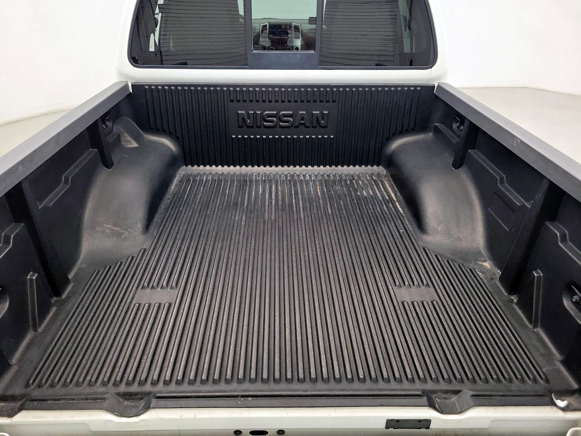 Thumbnail: 2016 Nissan Frontier - 19