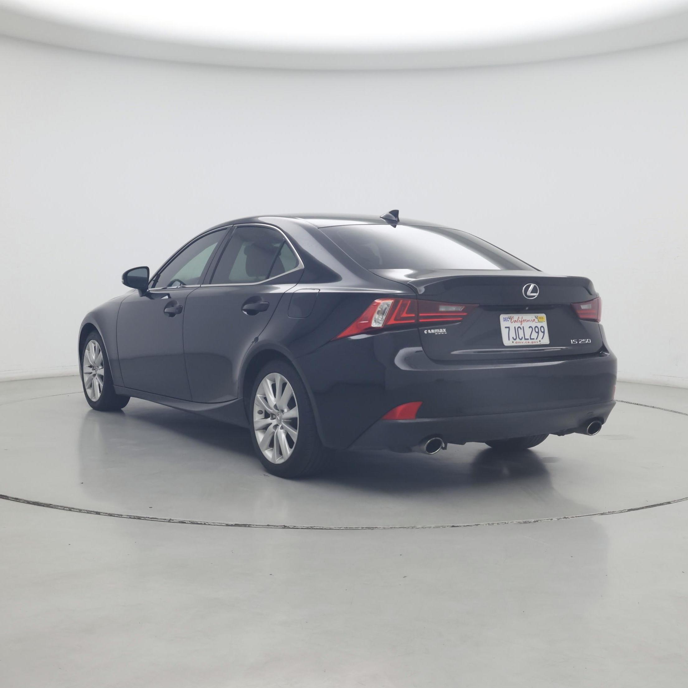 Thumbnail: 2015 Lexus IS - 2