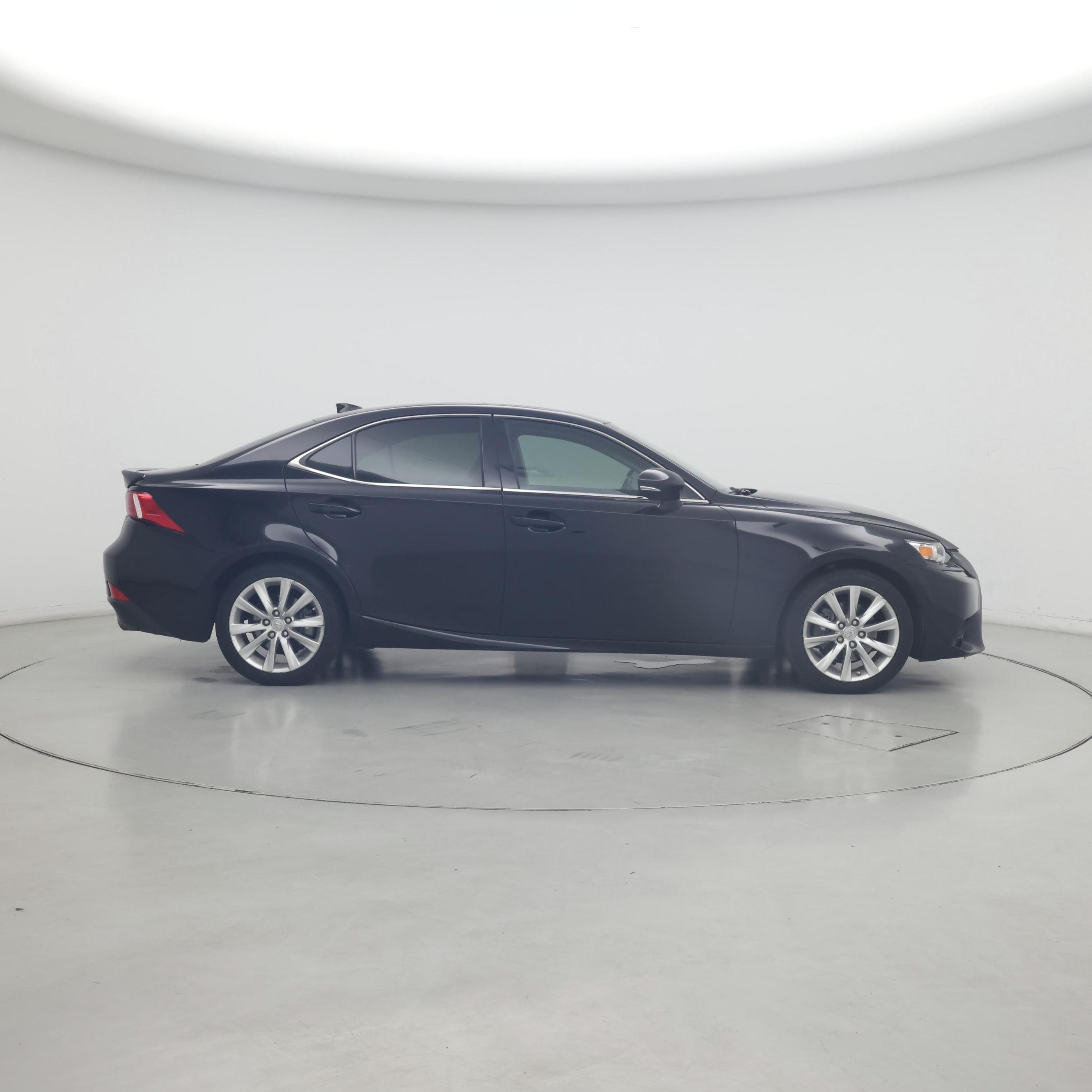 Thumbnail: 2015 Lexus IS - 7