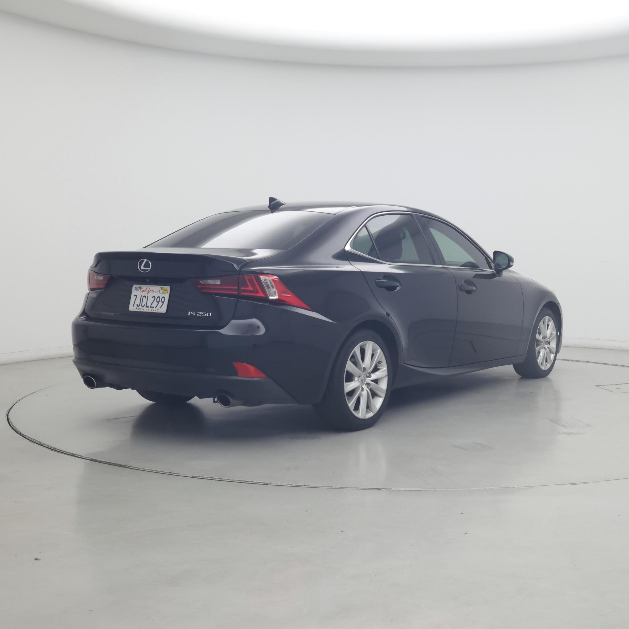 Thumbnail: 2015 Lexus IS - 8