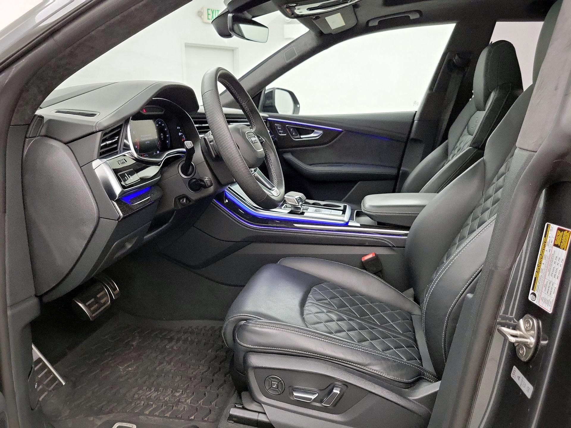 Thumbnail: 2021 Audi SQ8 - 11