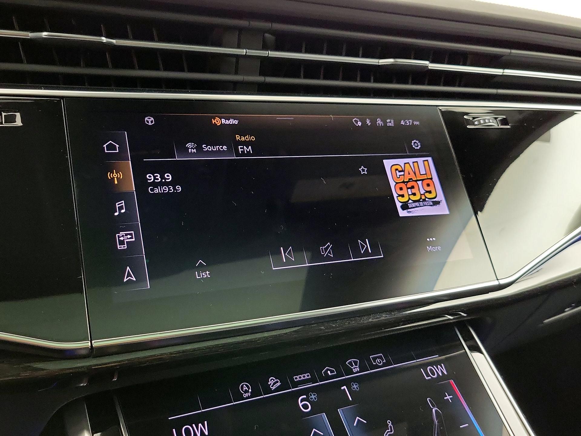 Thumbnail: 2021 Audi SQ8 - 16