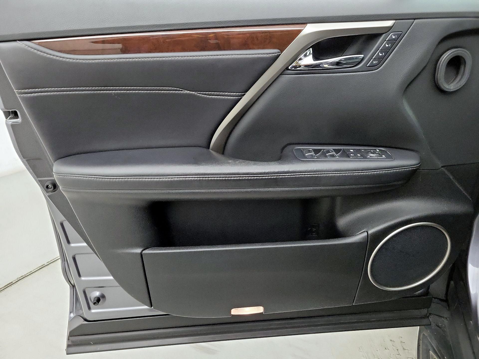 Thumbnail: 2016 Lexus RX - 12