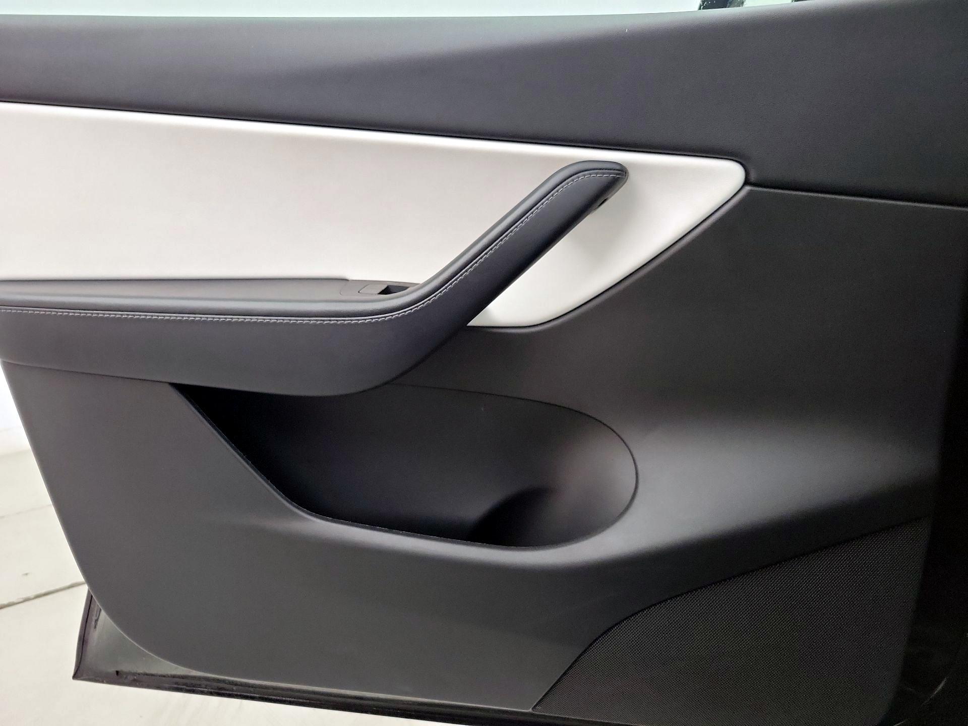 Thumbnail: 2021 Tesla Model Y - 12