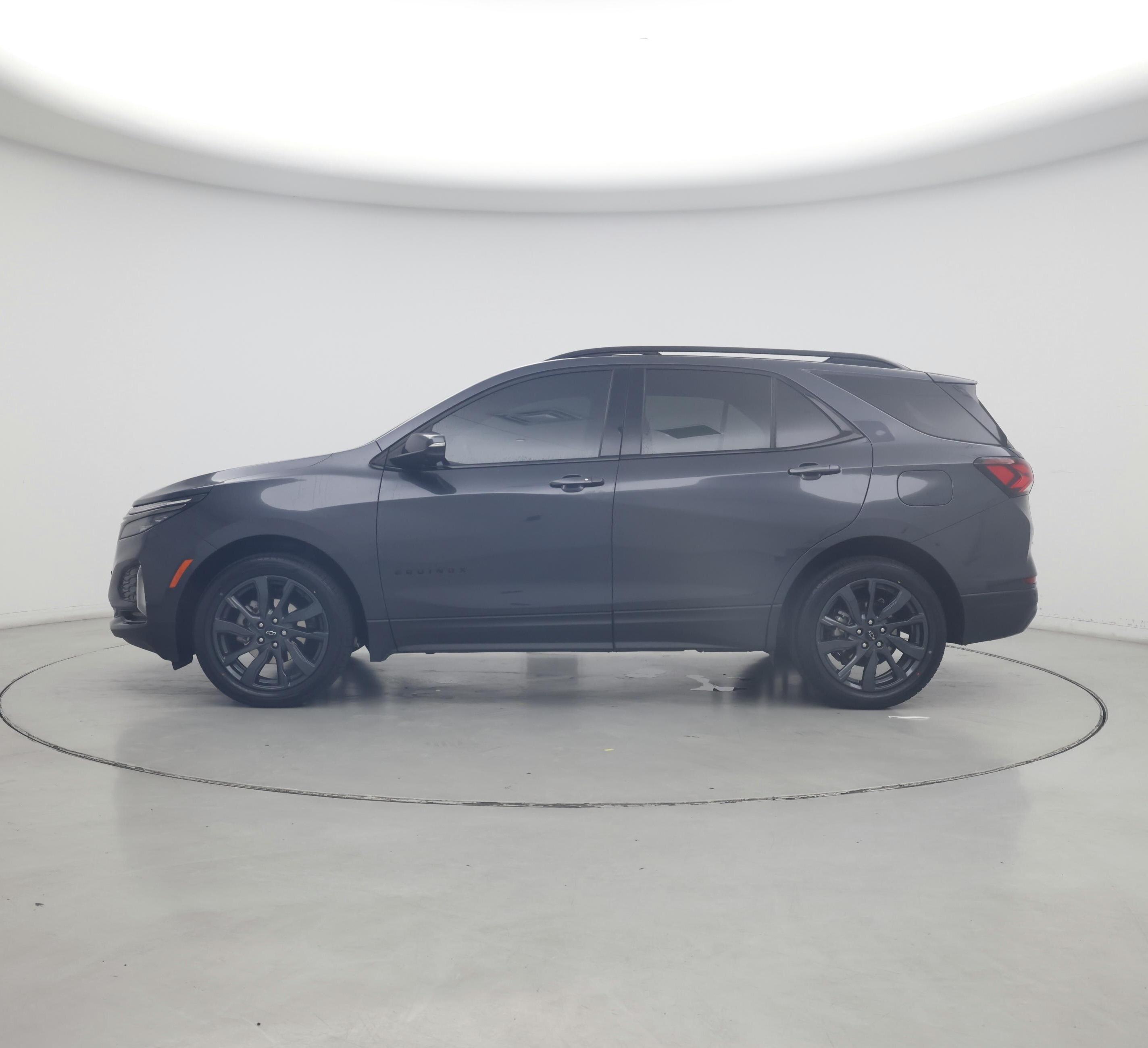 Thumbnail: 2022 Chevrolet Equinox - 3