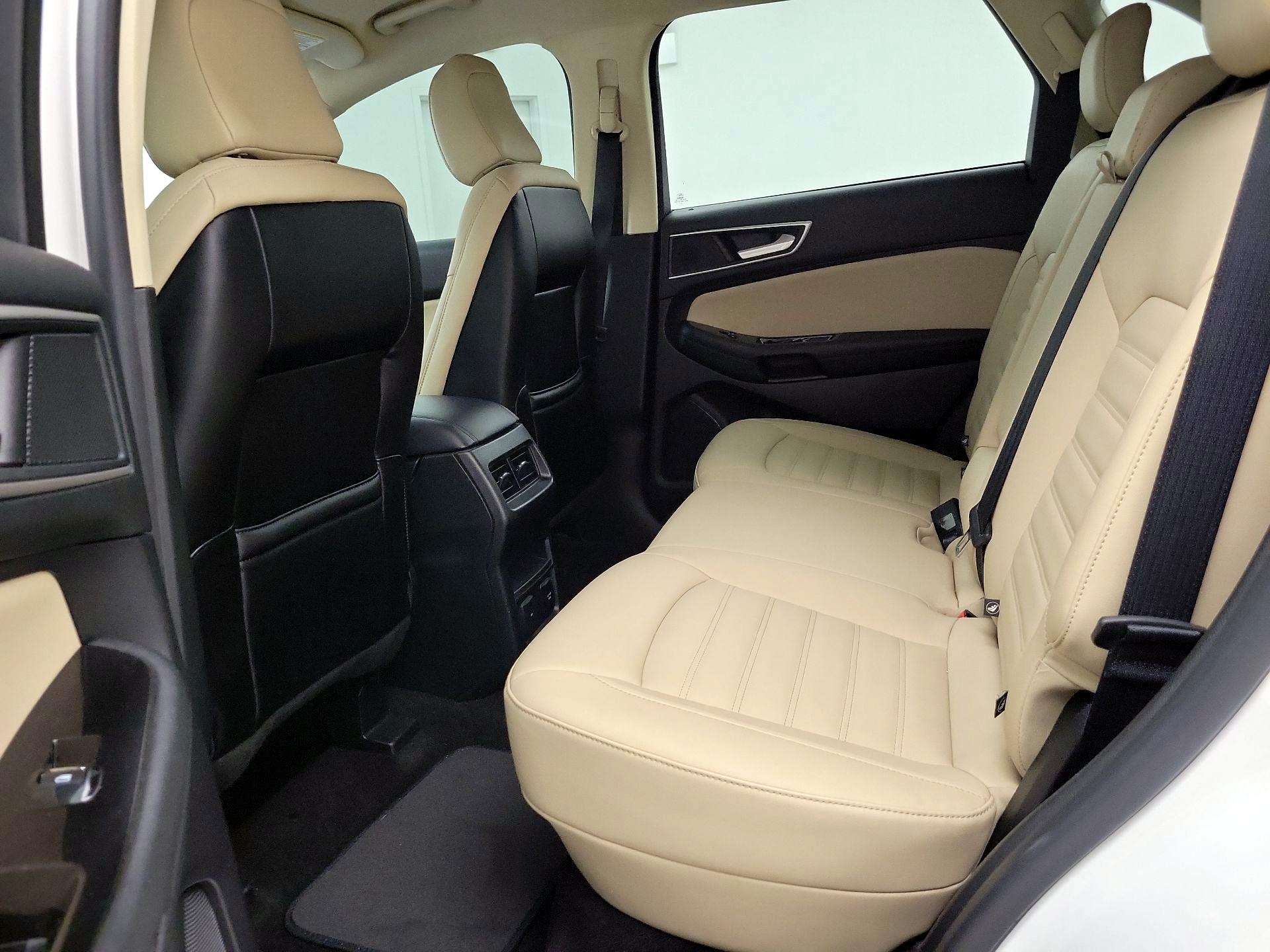 Thumbnail: 2020 Ford Edge - 20