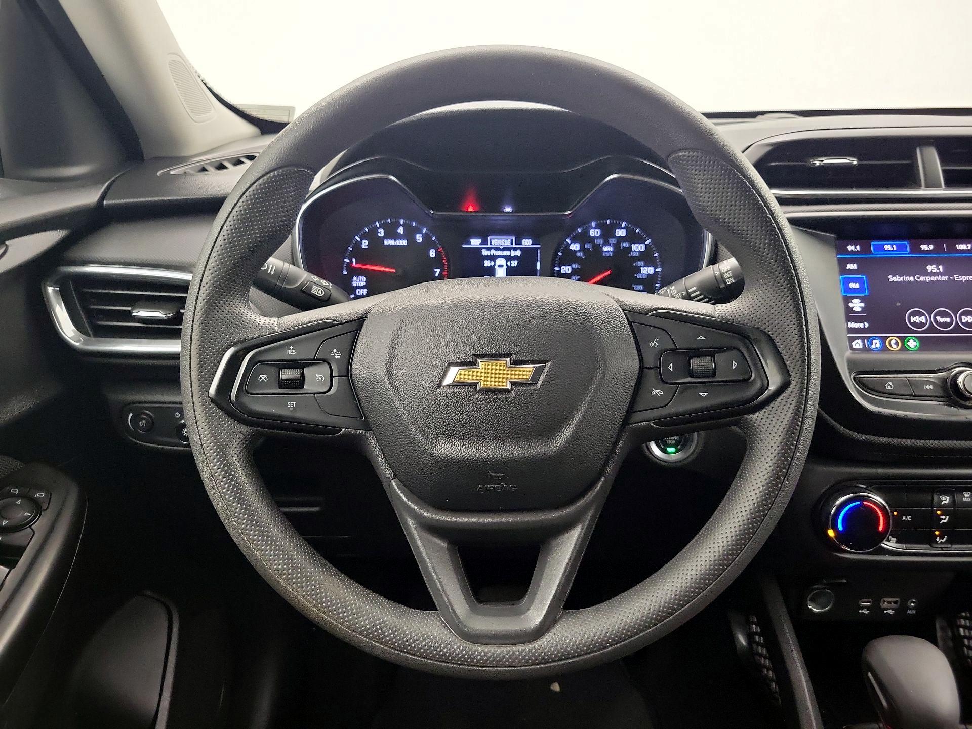 Thumbnail: 2022 Chevrolet TrailBlazer - 10
