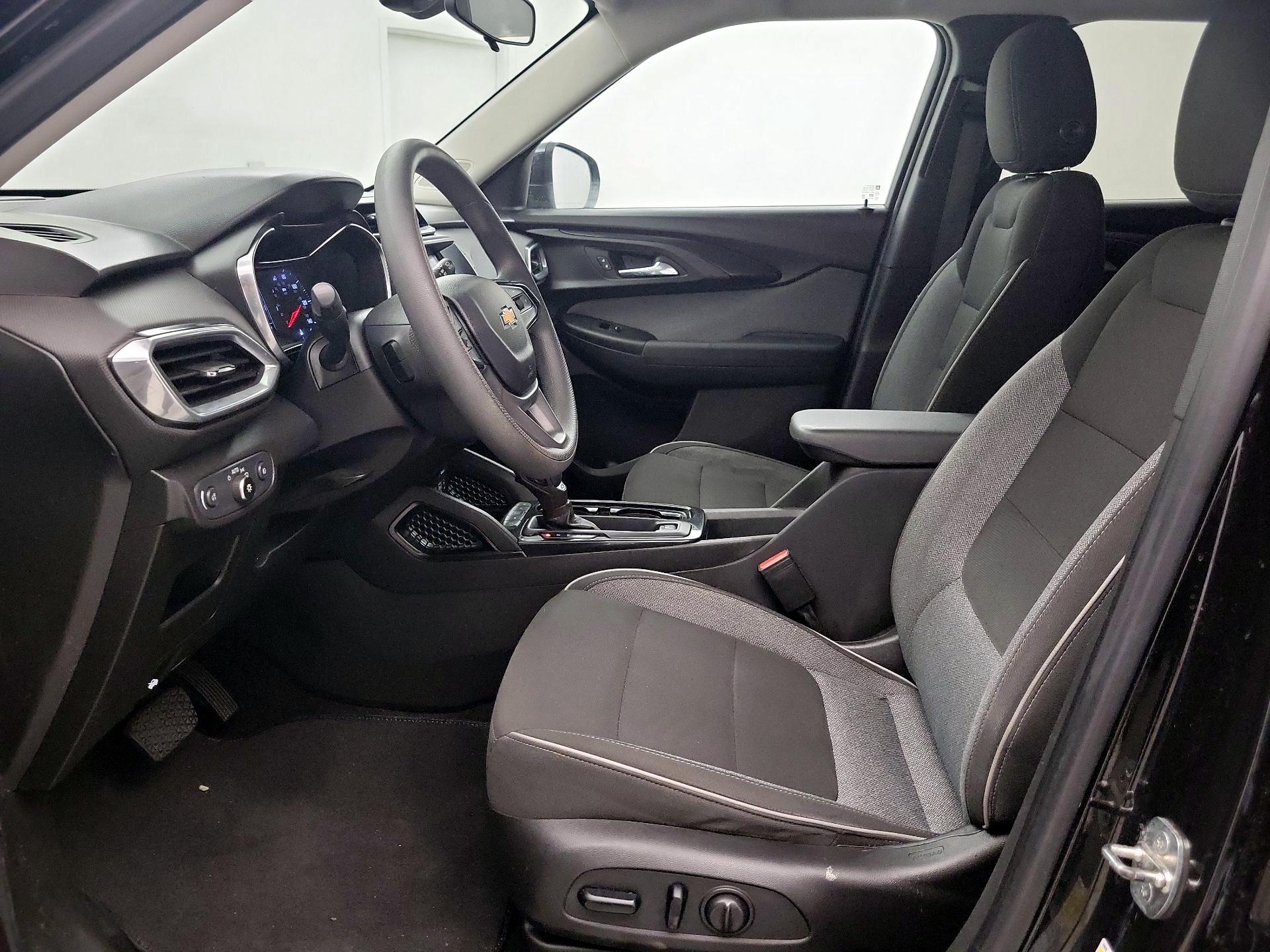 Thumbnail: 2022 Chevrolet TrailBlazer - 11