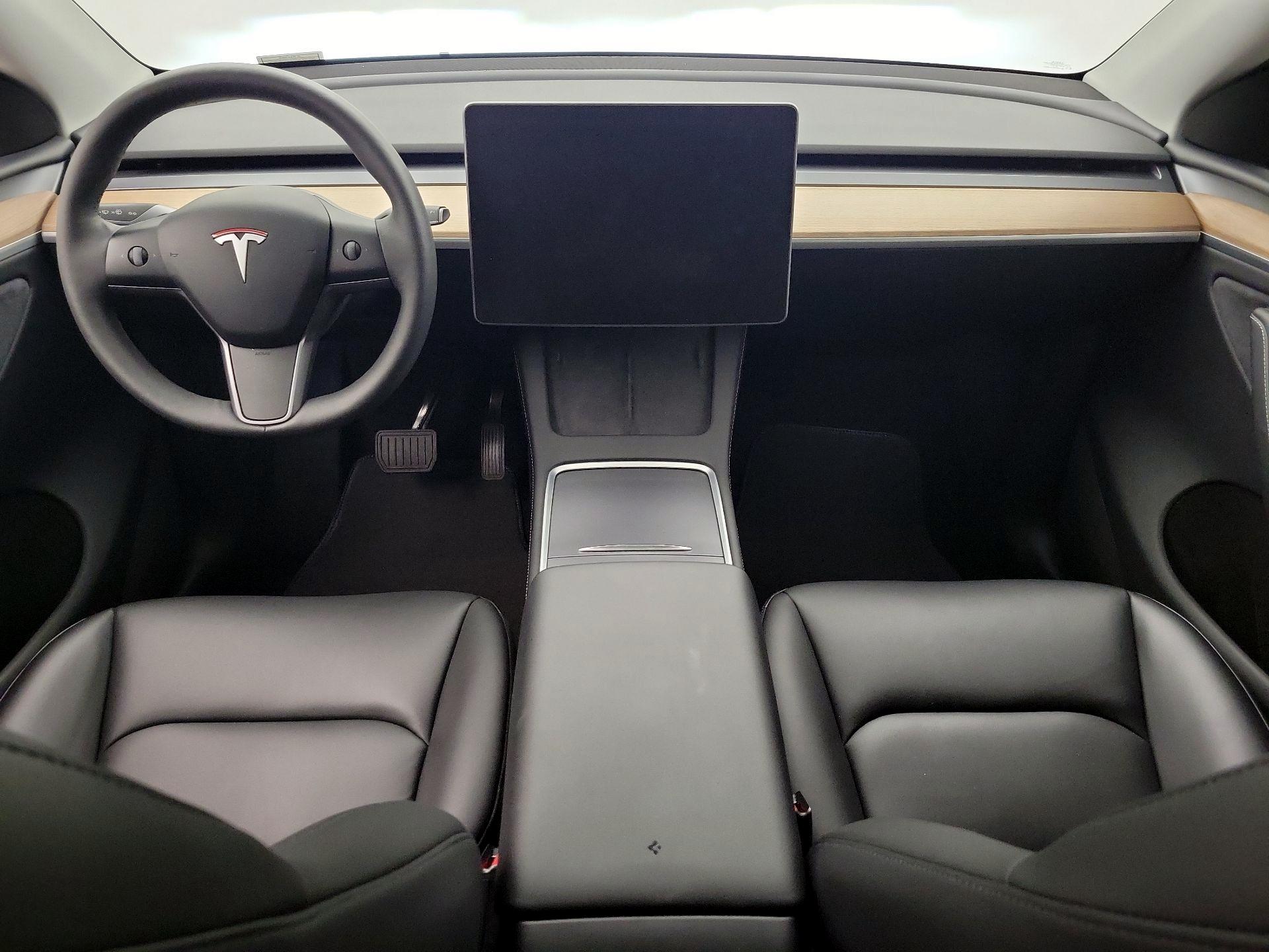 Thumbnail: 2024 Tesla Model Y - 9