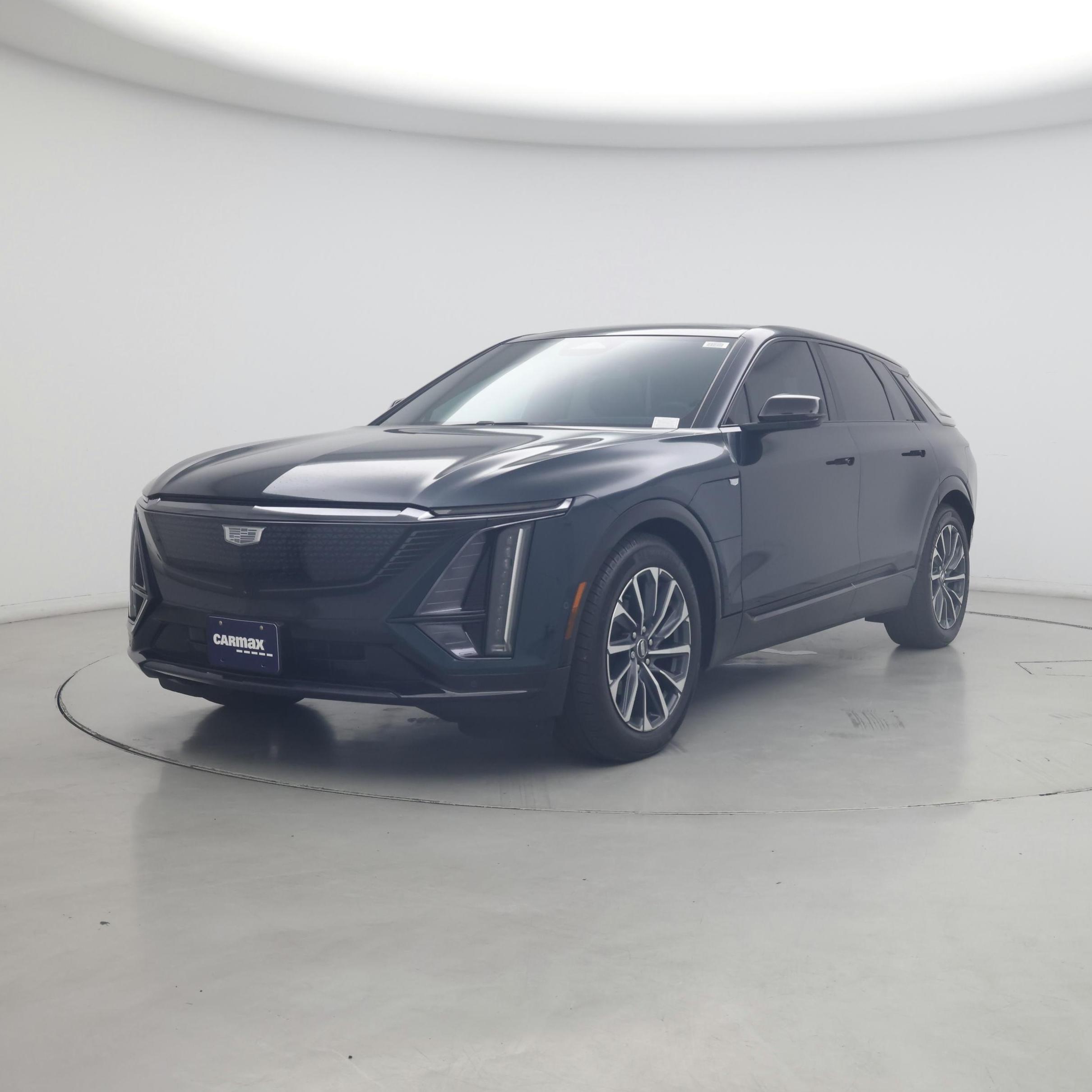Thumbnail: 2024 Cadillac Lyriq - 4