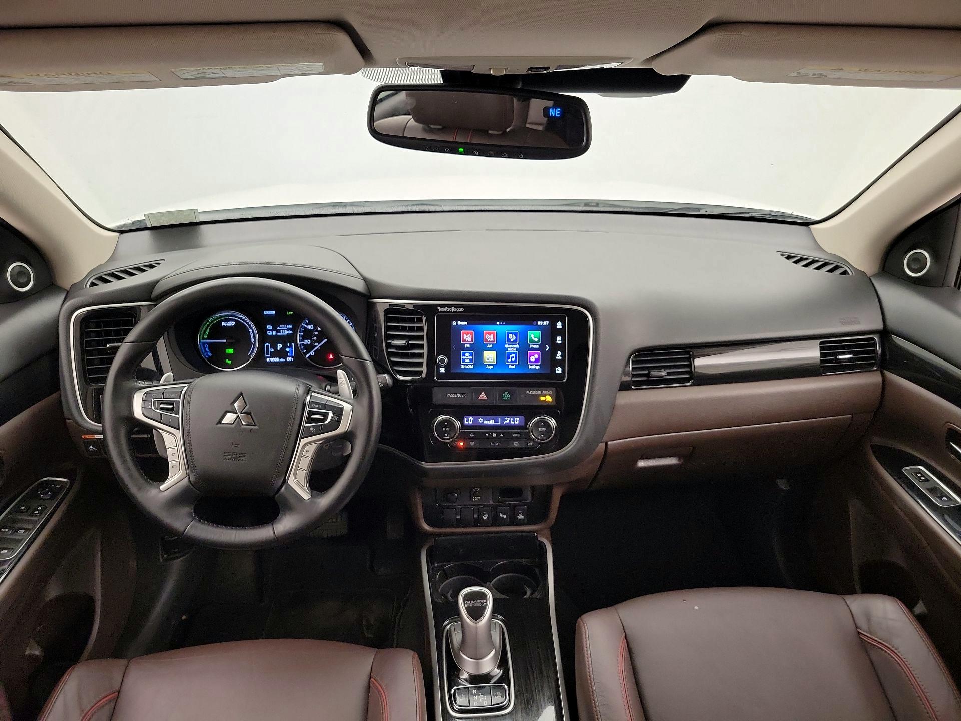 Thumbnail: 2018 Mitsubishi Outlander - 9