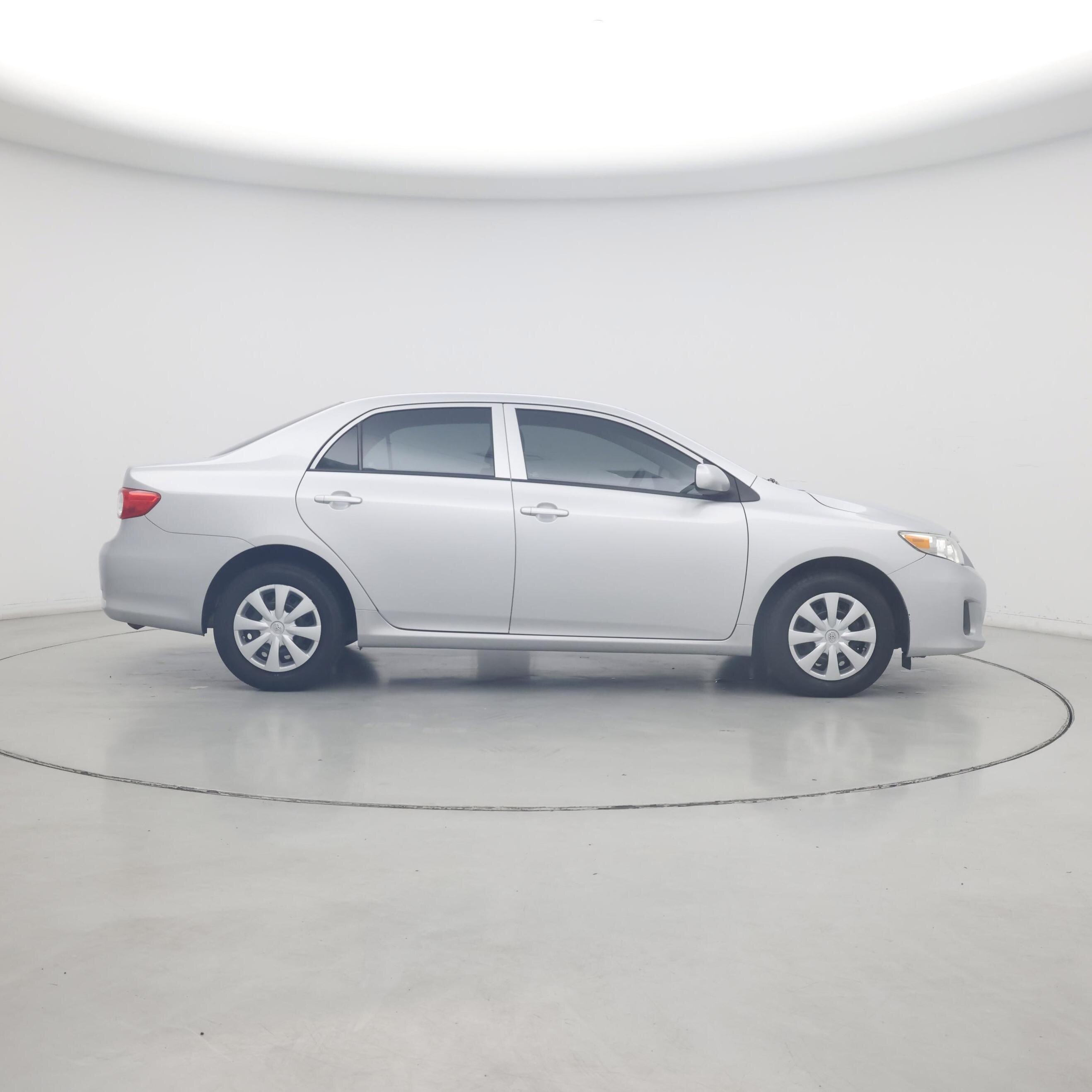 Thumbnail: 2013 Toyota Corolla - 7