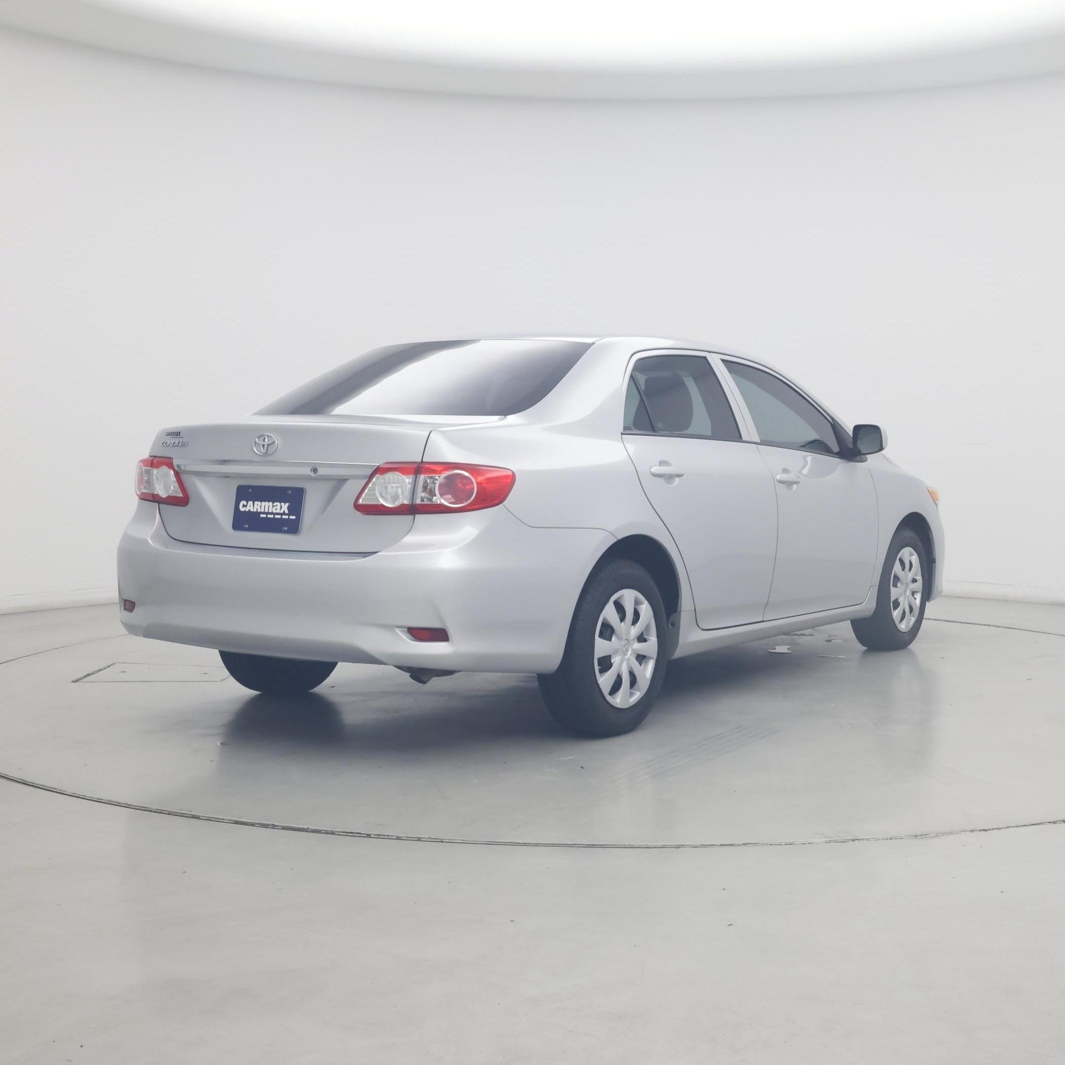Thumbnail: 2013 Toyota Corolla - 8