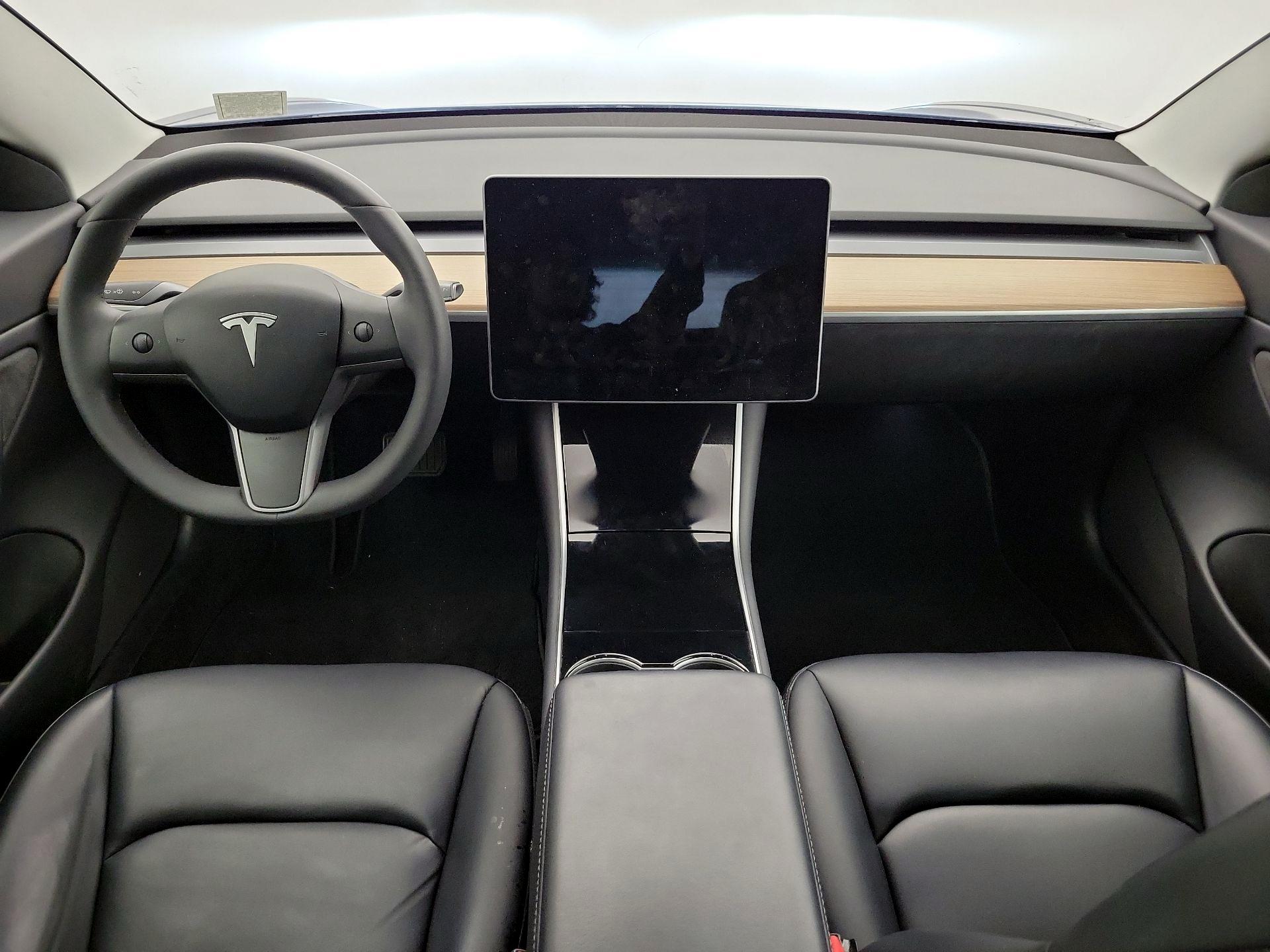 Thumbnail: 2020 Tesla Model 3 - 9