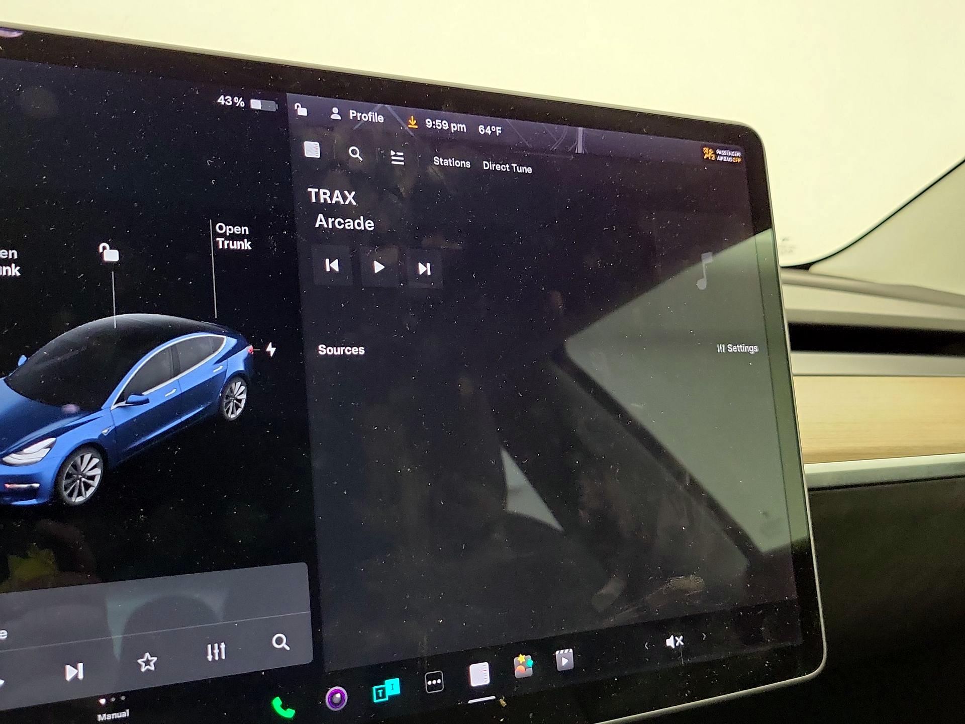 Thumbnail: 2020 Tesla Model 3 - 15