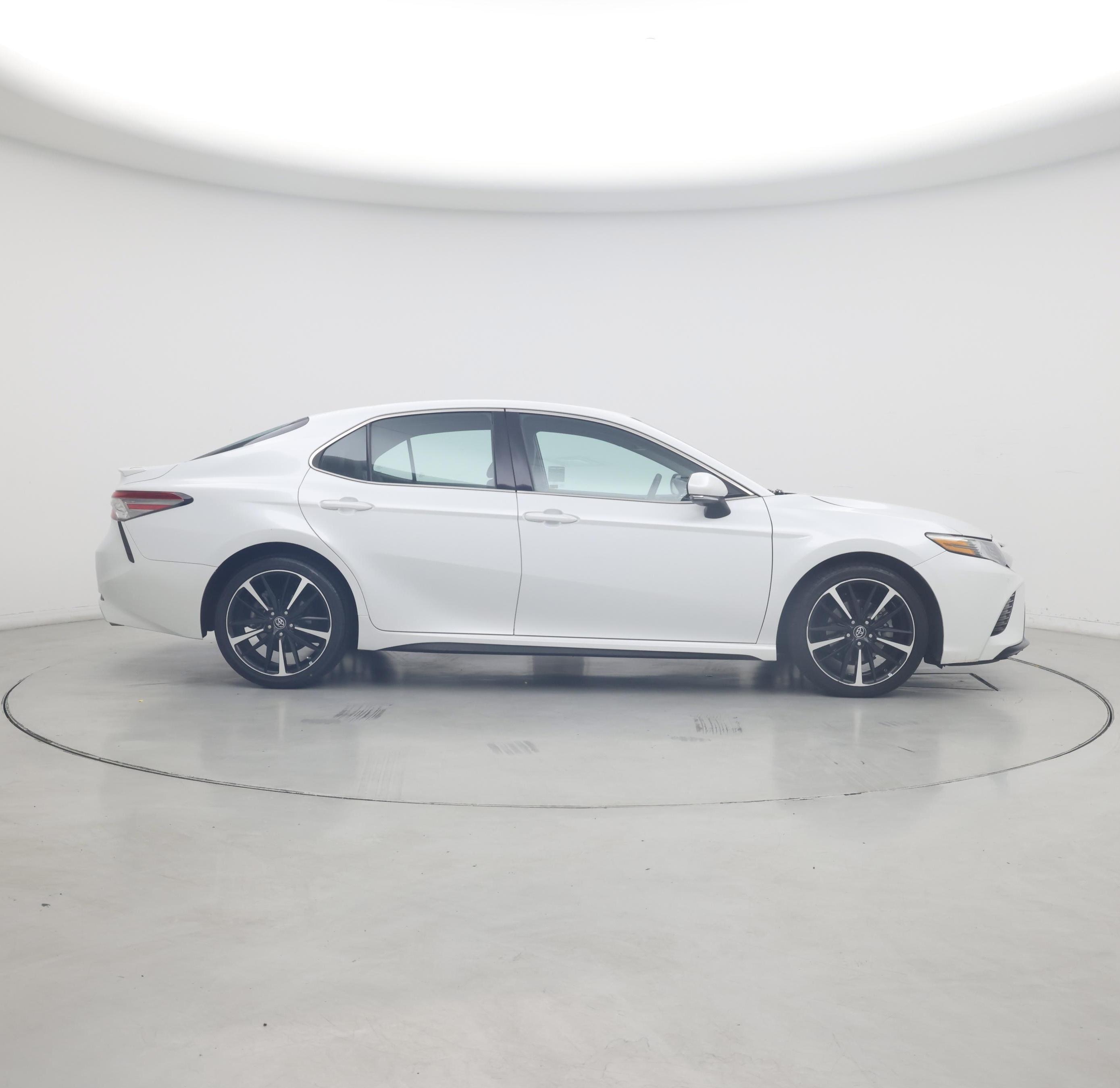 Thumbnail: 2018 Toyota Camry - 7