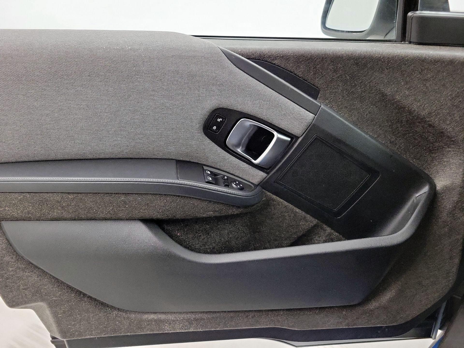 Thumbnail: 2017 BMW i3 - 12