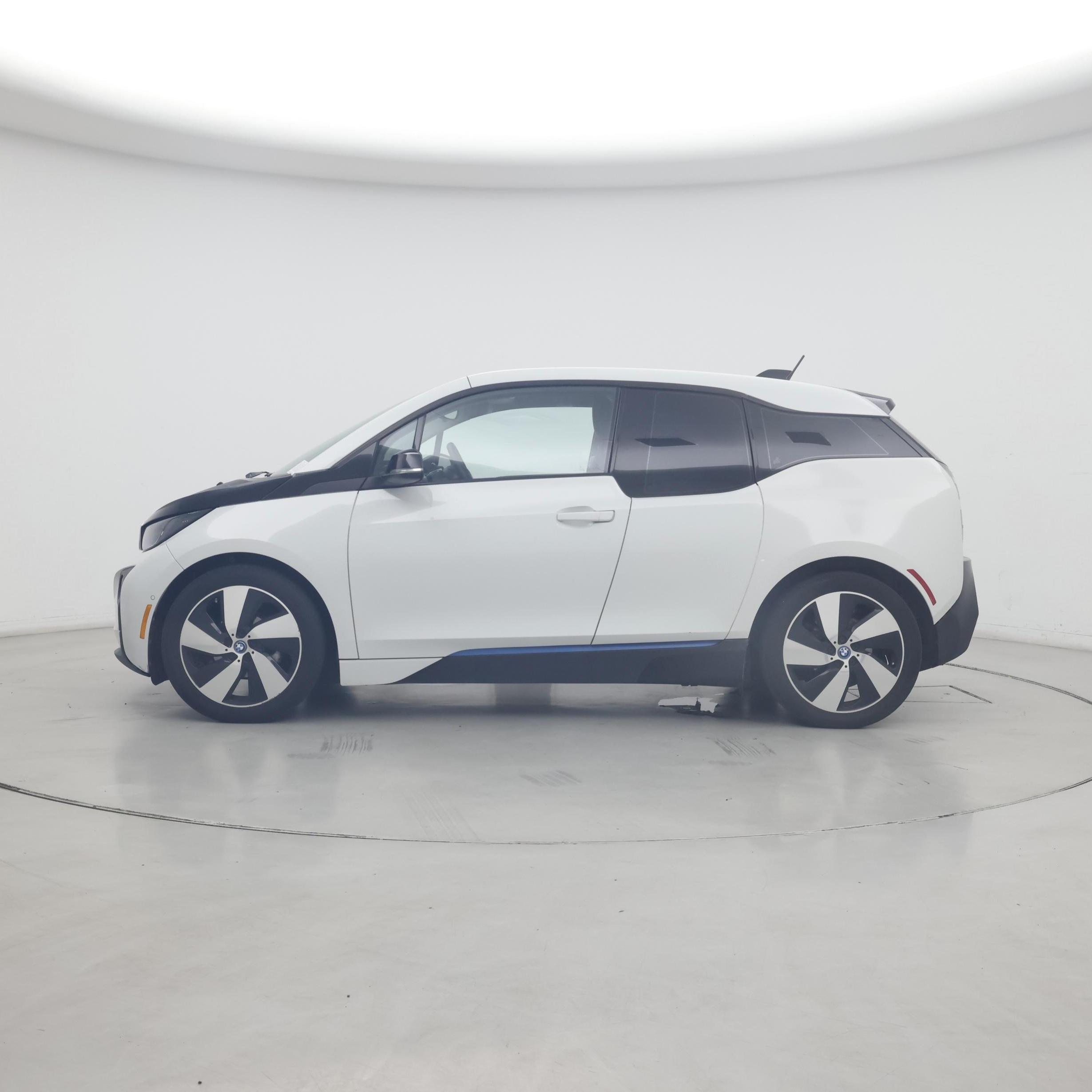 Thumbnail: 2017 BMW i3 - 3