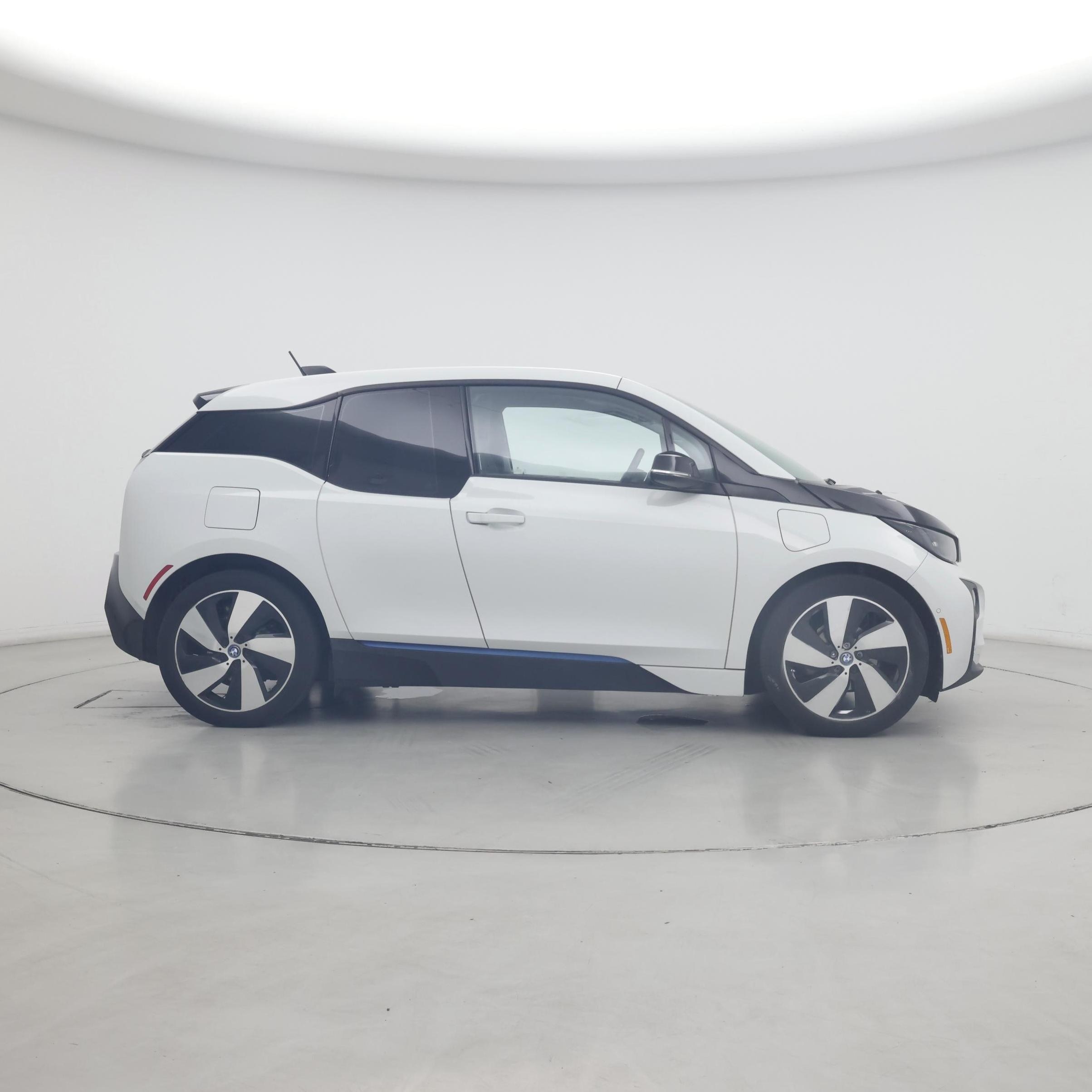 Thumbnail: 2017 BMW i3 - 7