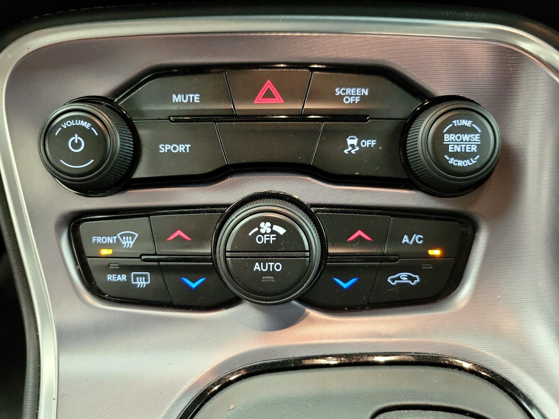 Thumbnail: 2019 Dodge Challenger - 16