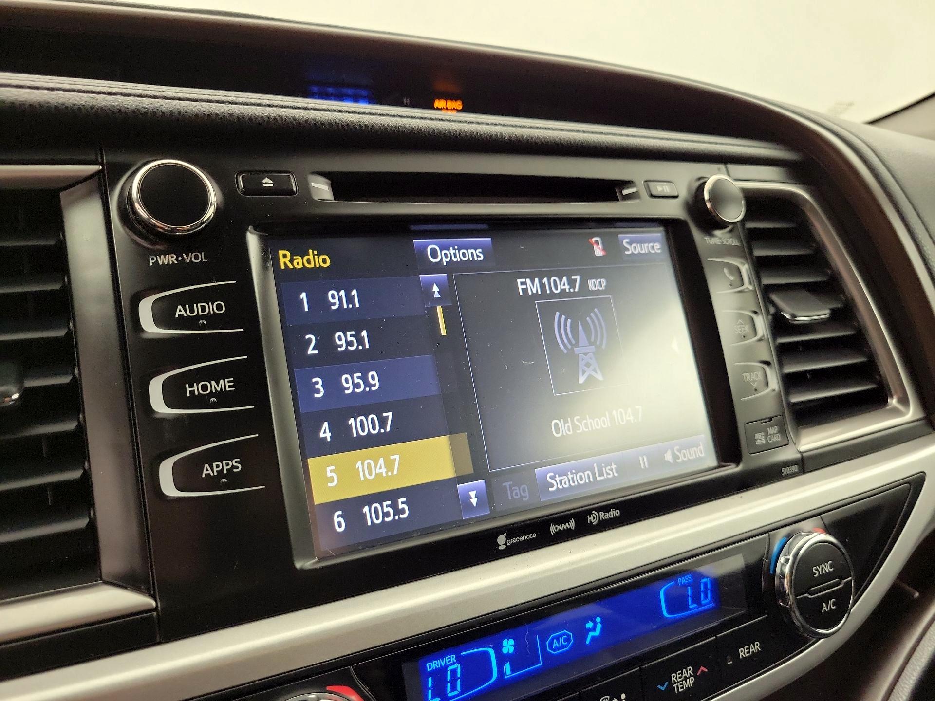 Thumbnail: 2019 Toyota Highlander - 16