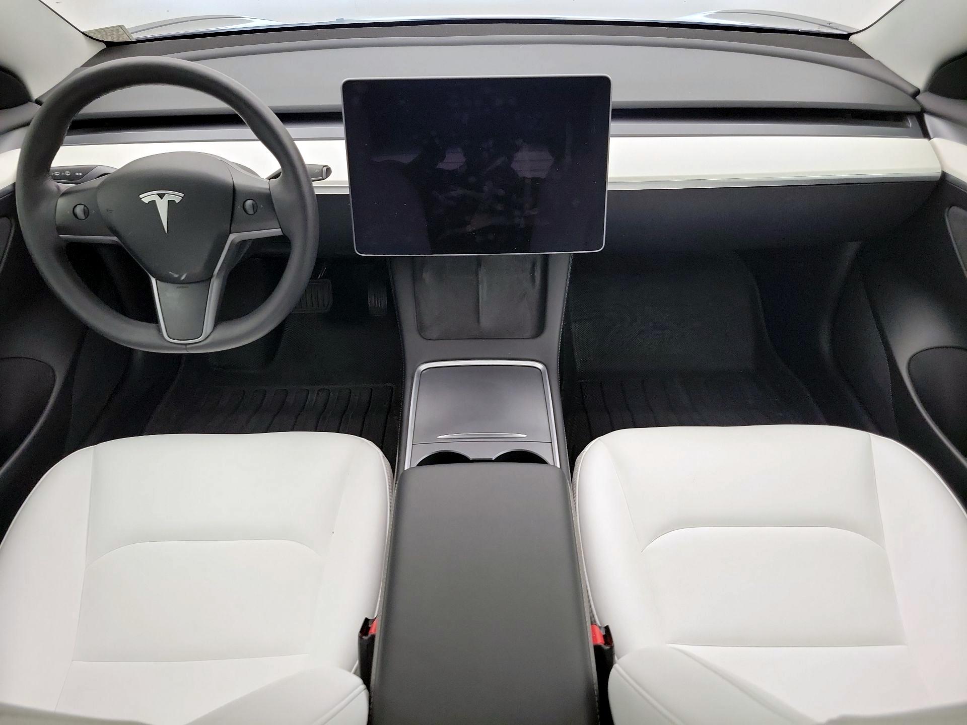 Thumbnail: 2022 Tesla Model 3 - 9